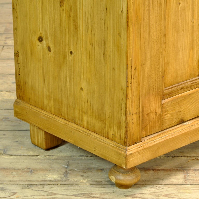 Vintage Pine 1930's For Sale at 1stDibs