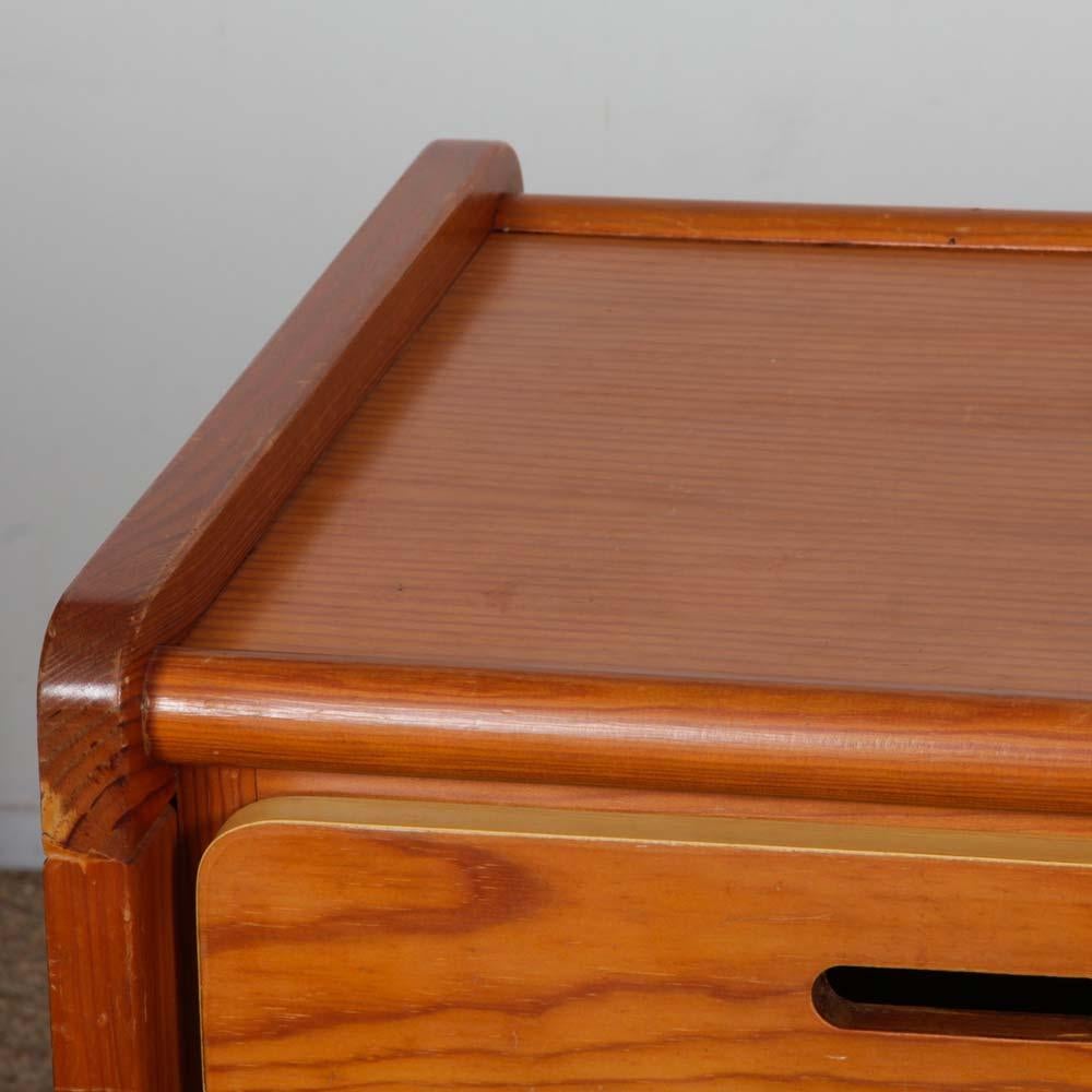 Français Vintage pine chest of drawers from the 1980s en vente