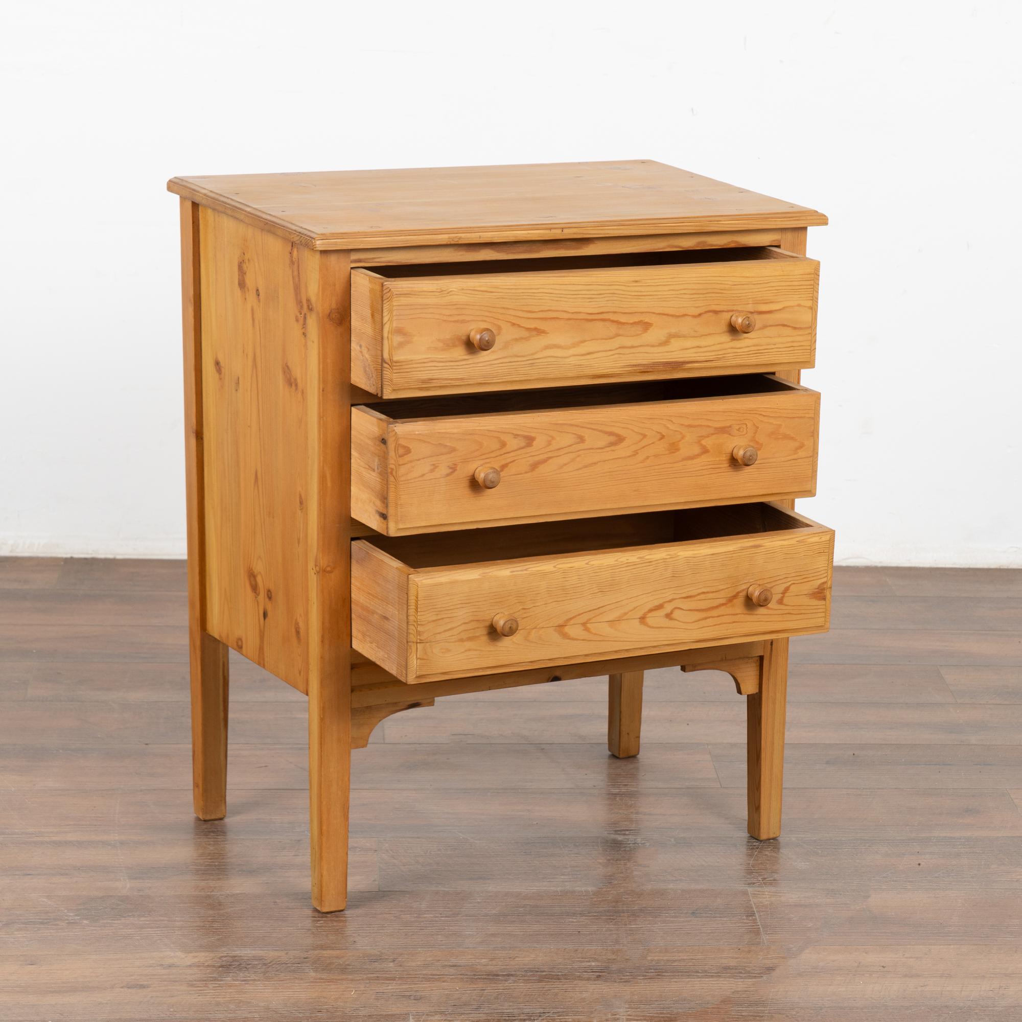 Country Vintage Pine Small Chest of Drawers Nightstand, Denmark circa 1940 For Sale