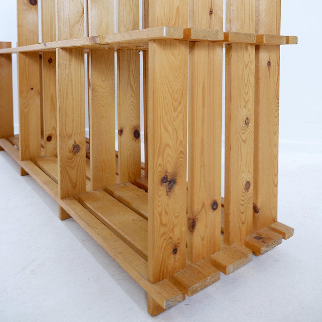 Estantería librería vintage de pino - estilo Maison Regain siglo XX en venta