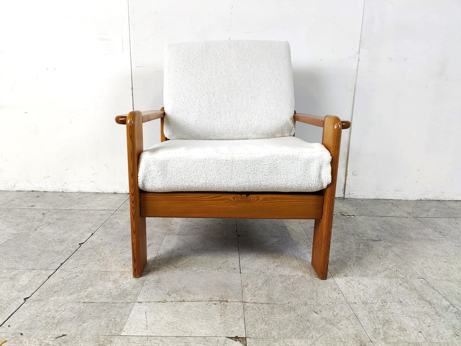 Vintage pine wood armchair, 1960s In Good Condition For Sale In HEVERLEE, BE