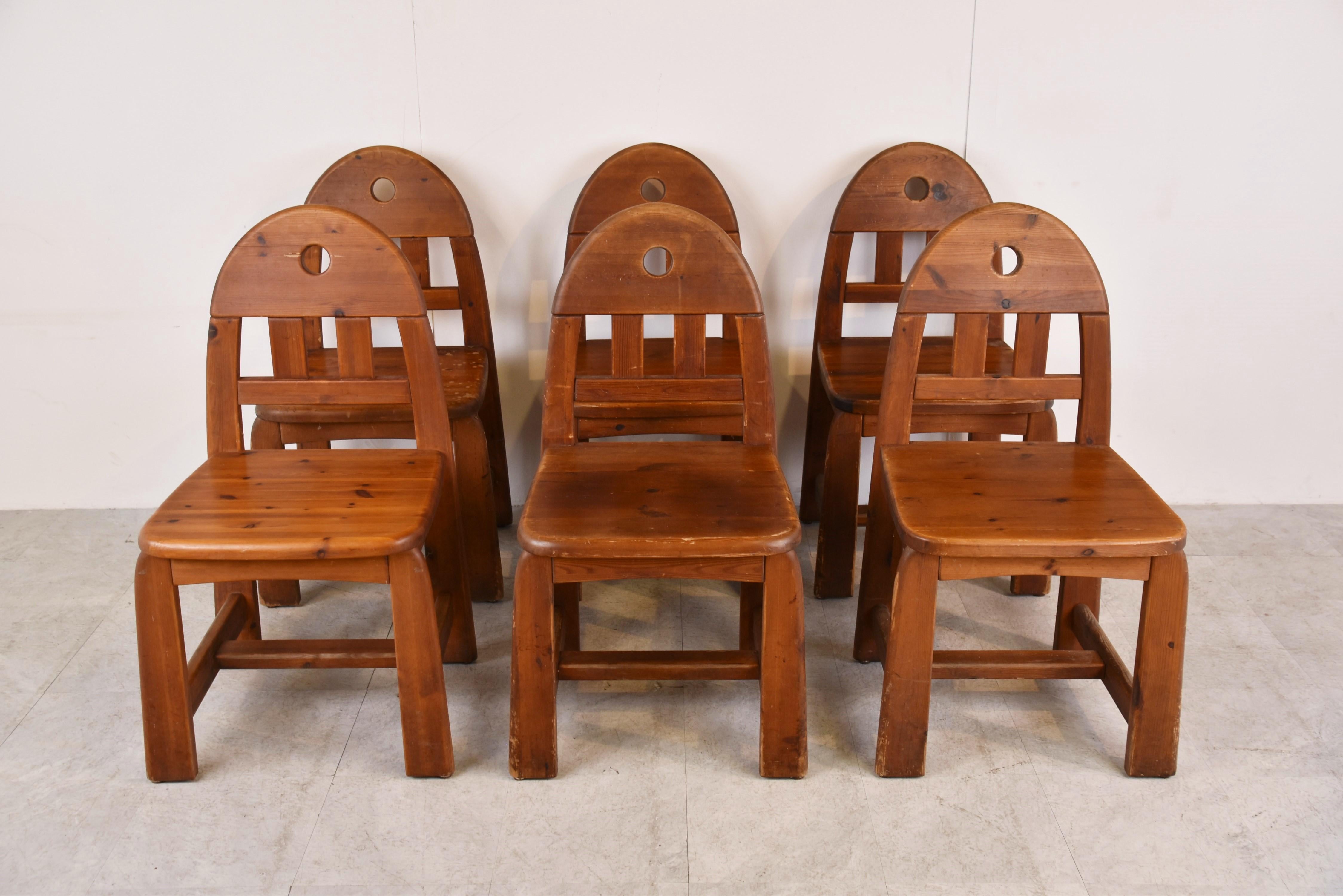 Scandinavian Modern Vintage Pine Wood Dining Chairs, 1980s For Sale