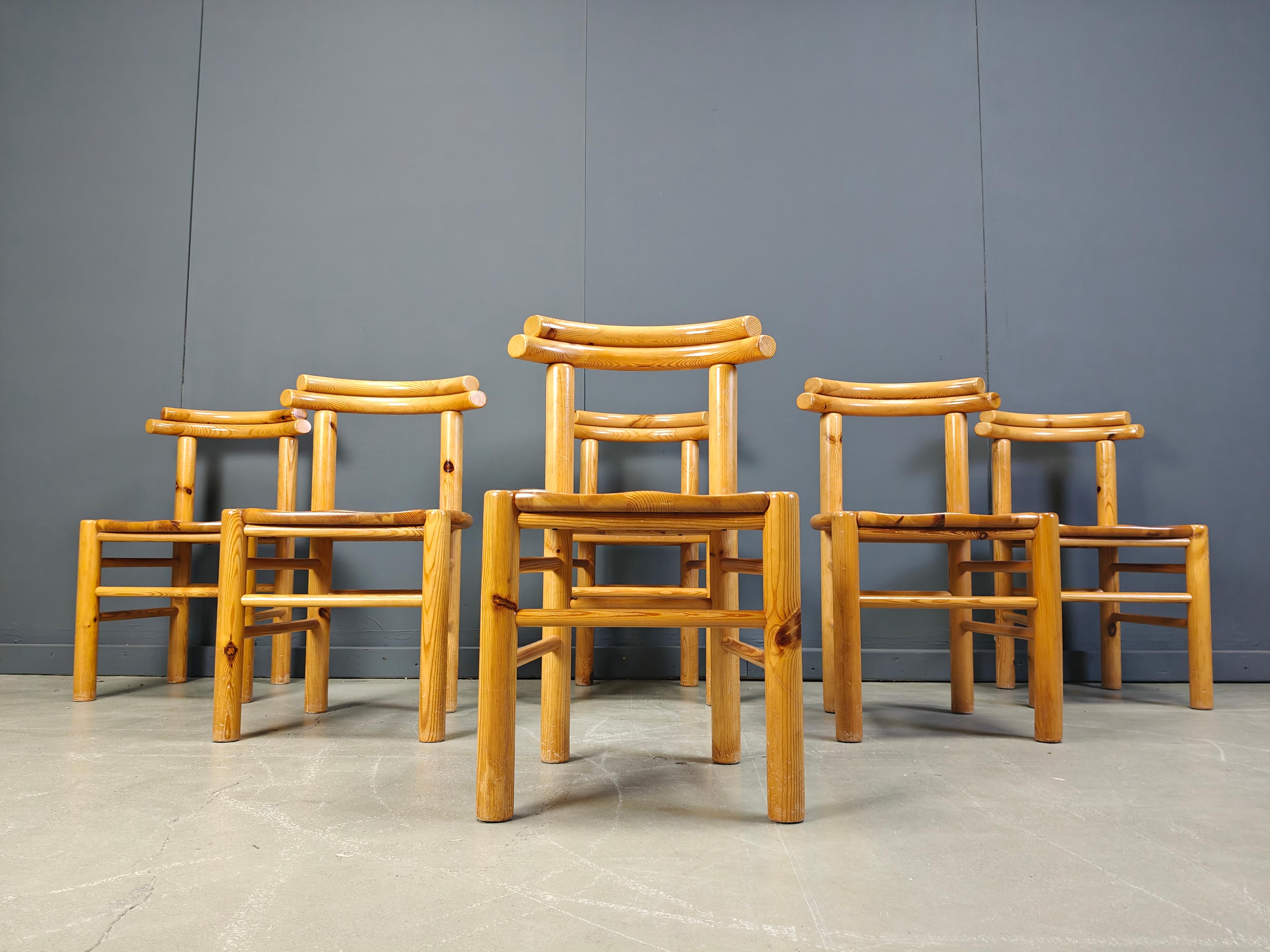 Chaises de salle à manger vintage en bois de pin - années 1980 - lot de 6 en vente 4