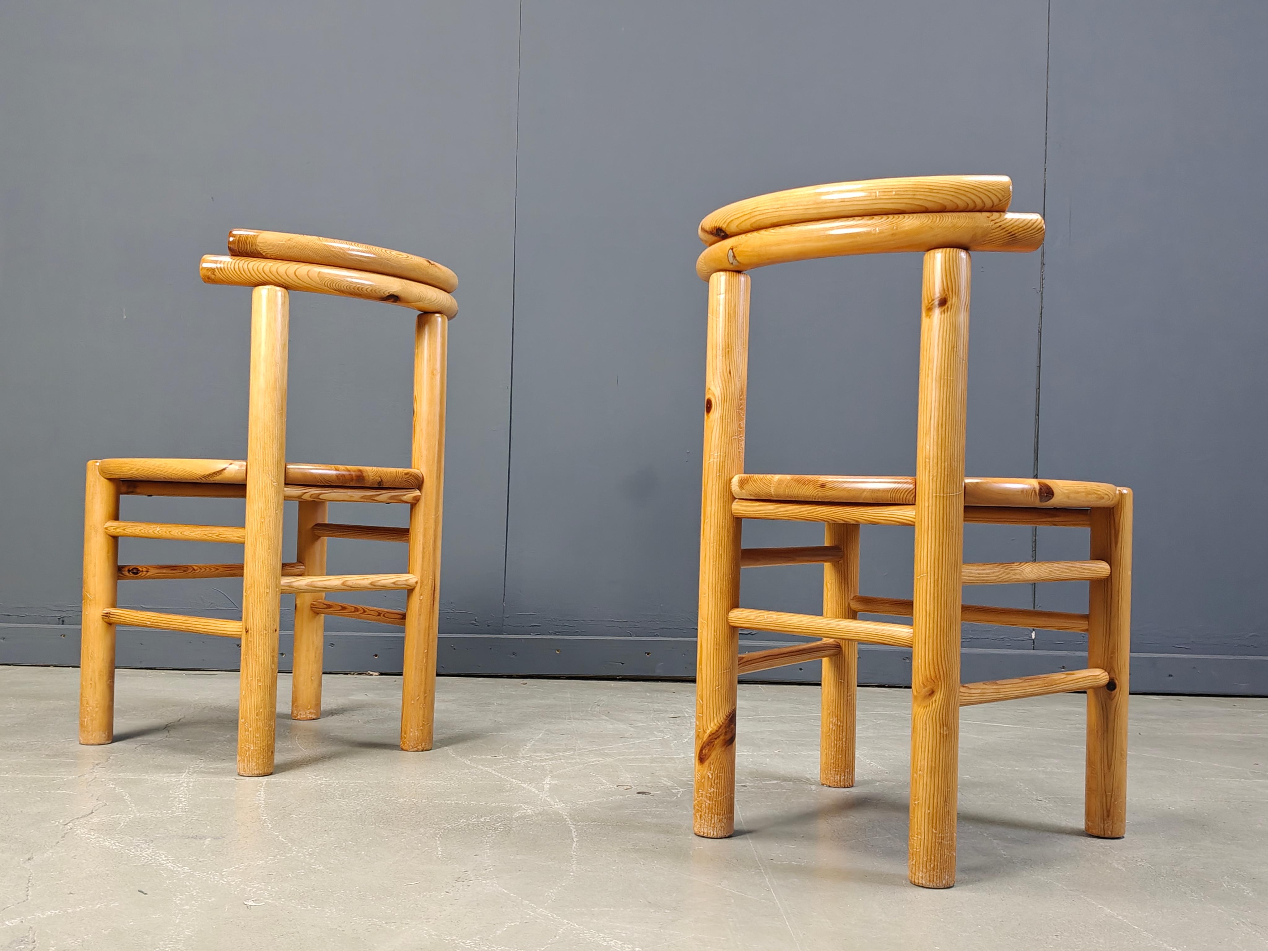 Chaises de salle à manger vintage en bois de pin - années 1980 - lot de 6 Bon état - En vente à Leuven, Vlaams Gewest