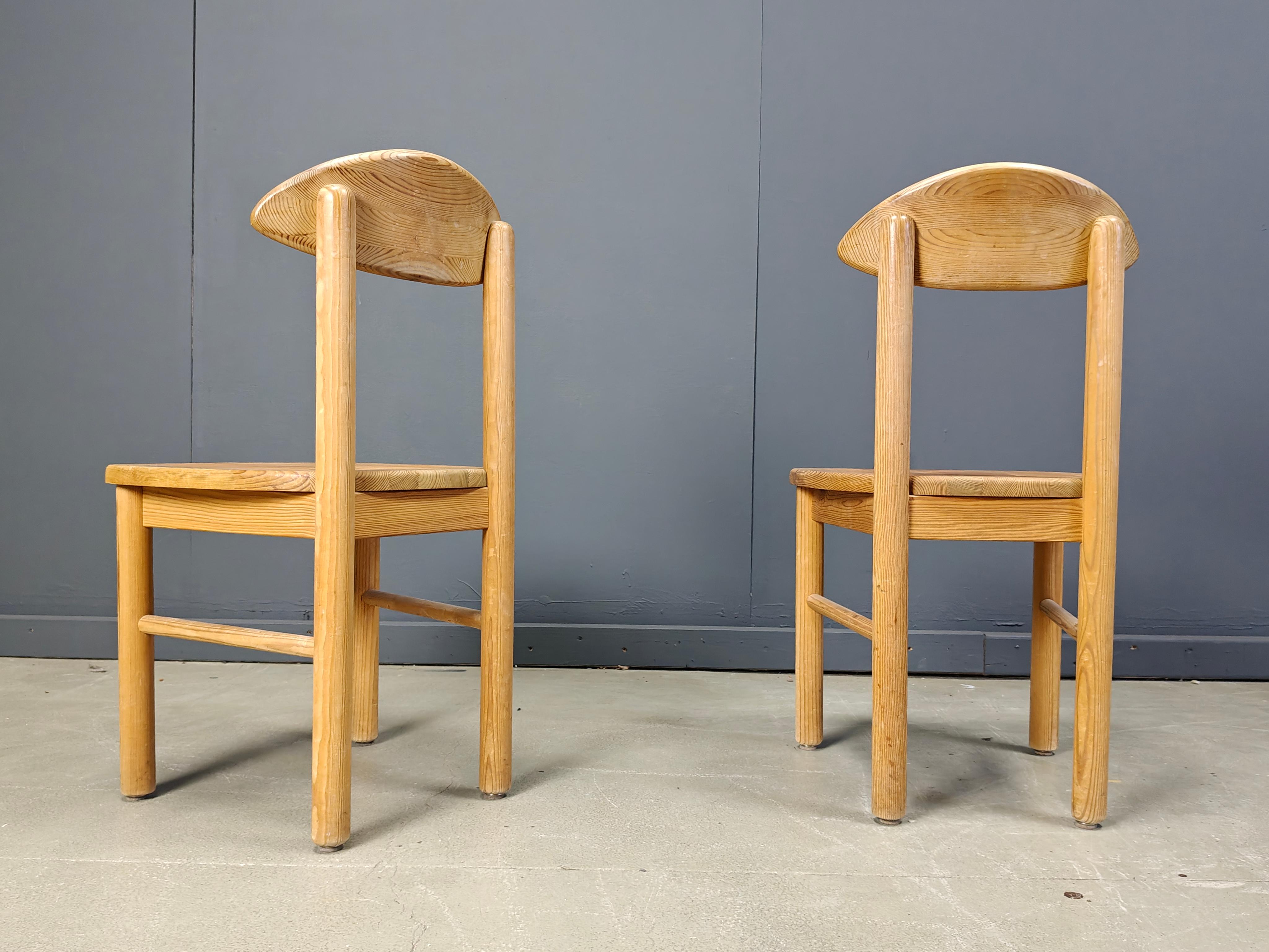 Vintage Kiefer Holz Esszimmerstühle, Satz von 7 - 1980s (Skandinavische Moderne) im Angebot