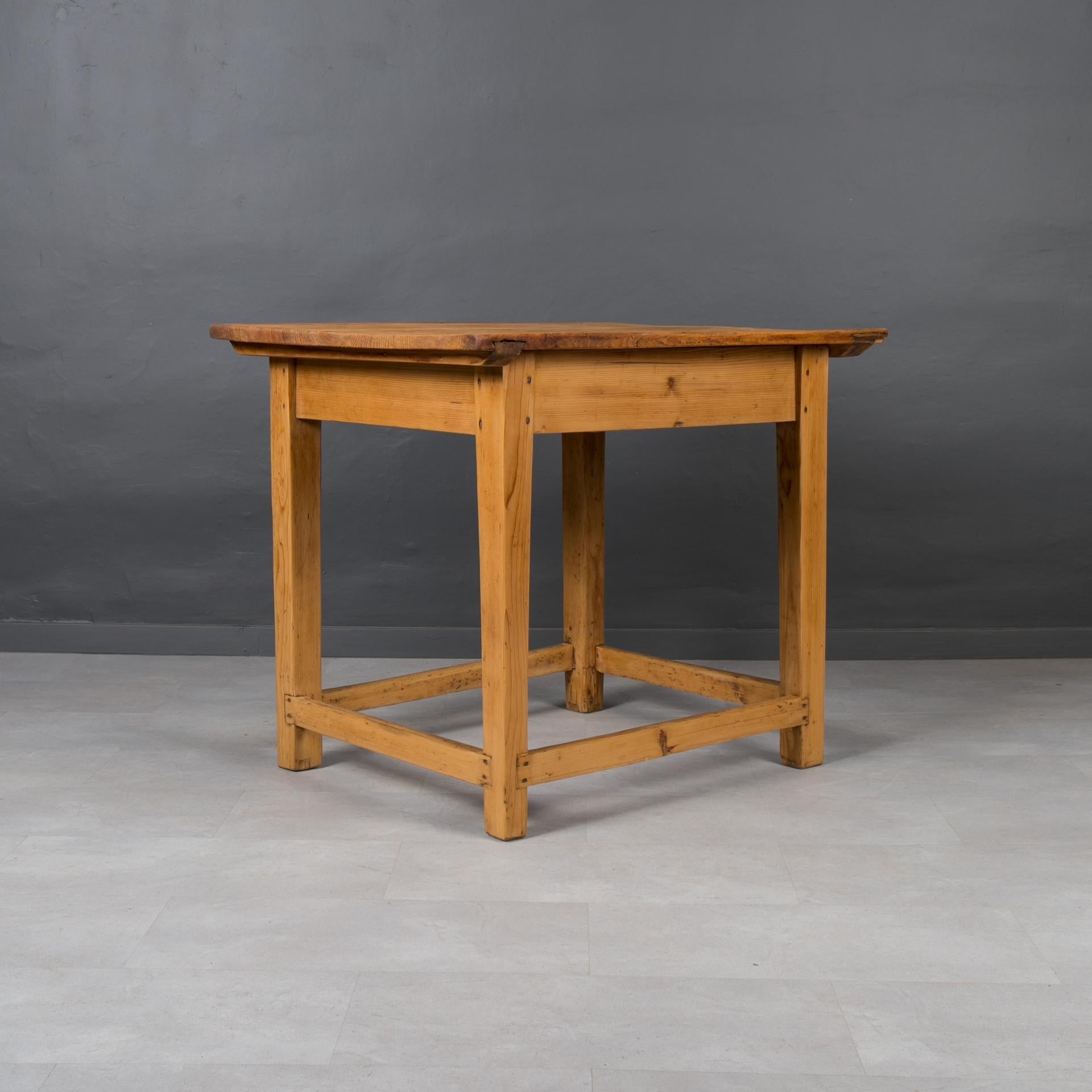 19th Century Vintage Pine Wood Table, Rustic Style, Prep or Dining Table, Kitchen Island For Sale