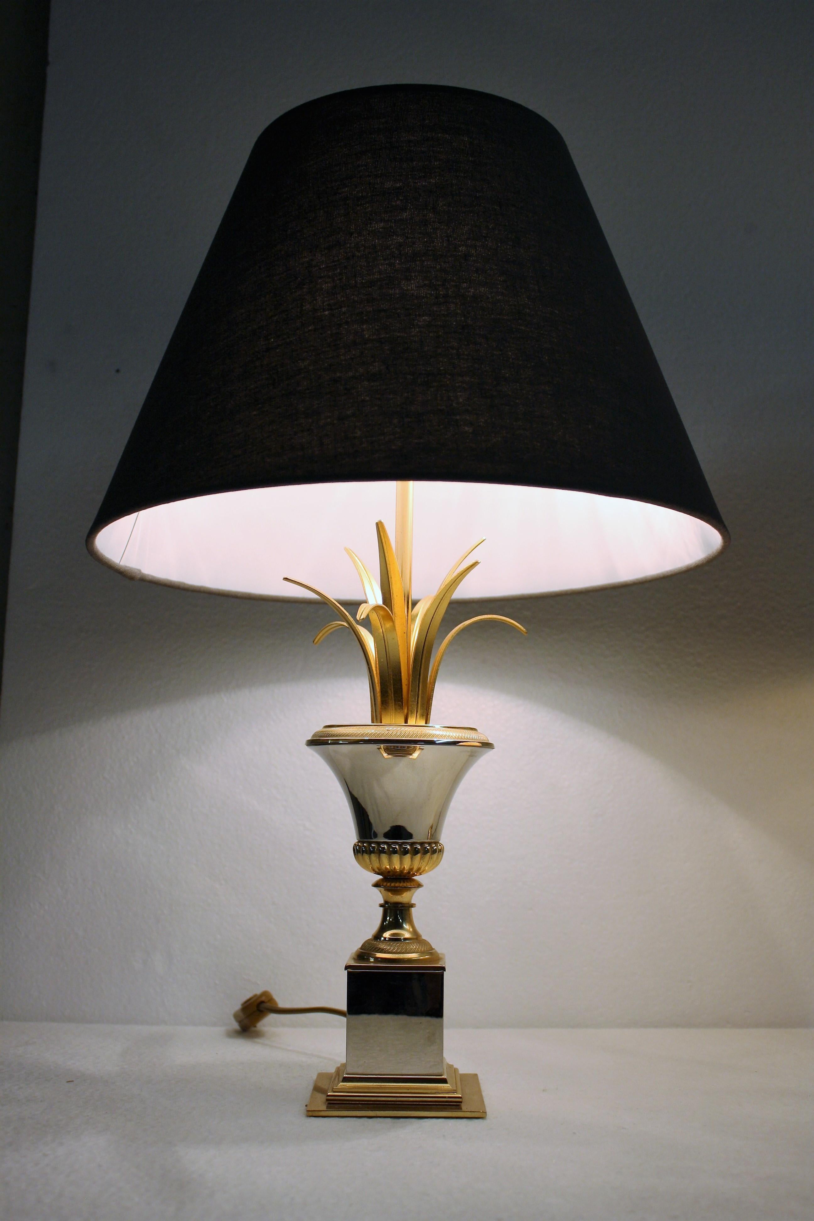 Vintage Pineapple Leaf Table Lamp Made of Brass, 1970s (Hollywood Regency)