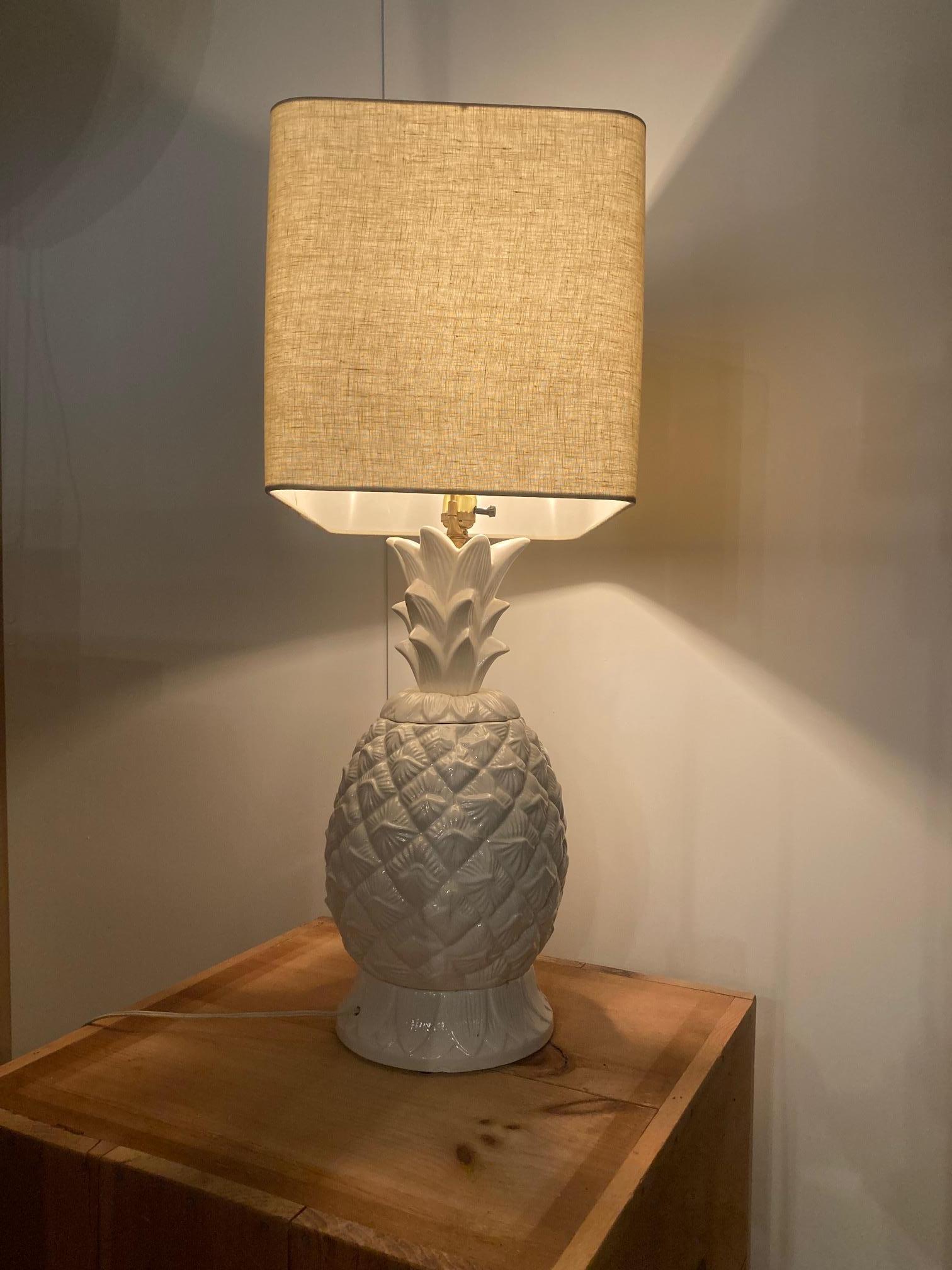 Américain Lampe de table vintage à l'ananas en vente