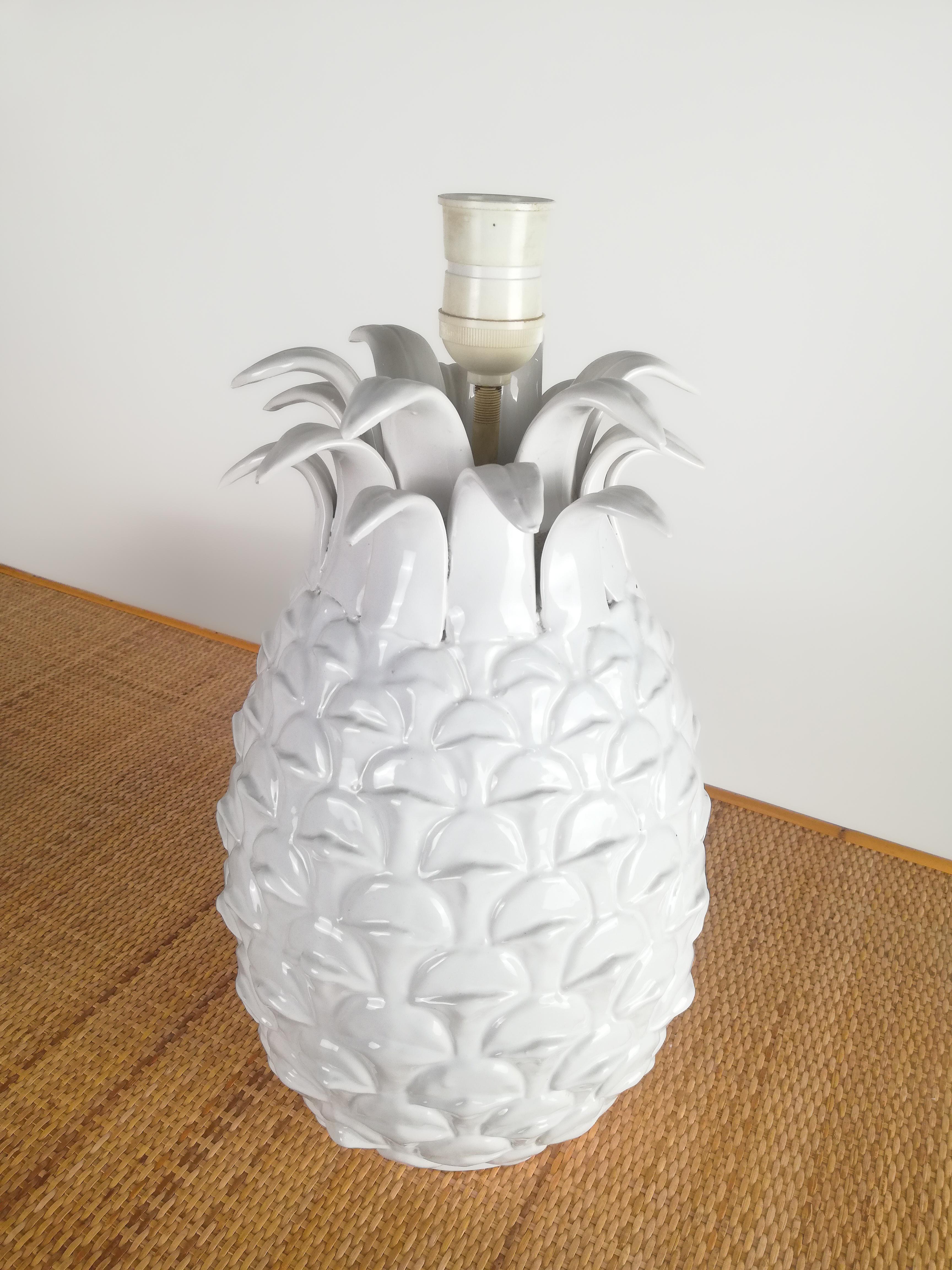 Mid-Century Modern Vintage Pineapple White Ceramic Lamp in the Style of Tommaso Barbi, Italy, 1970s