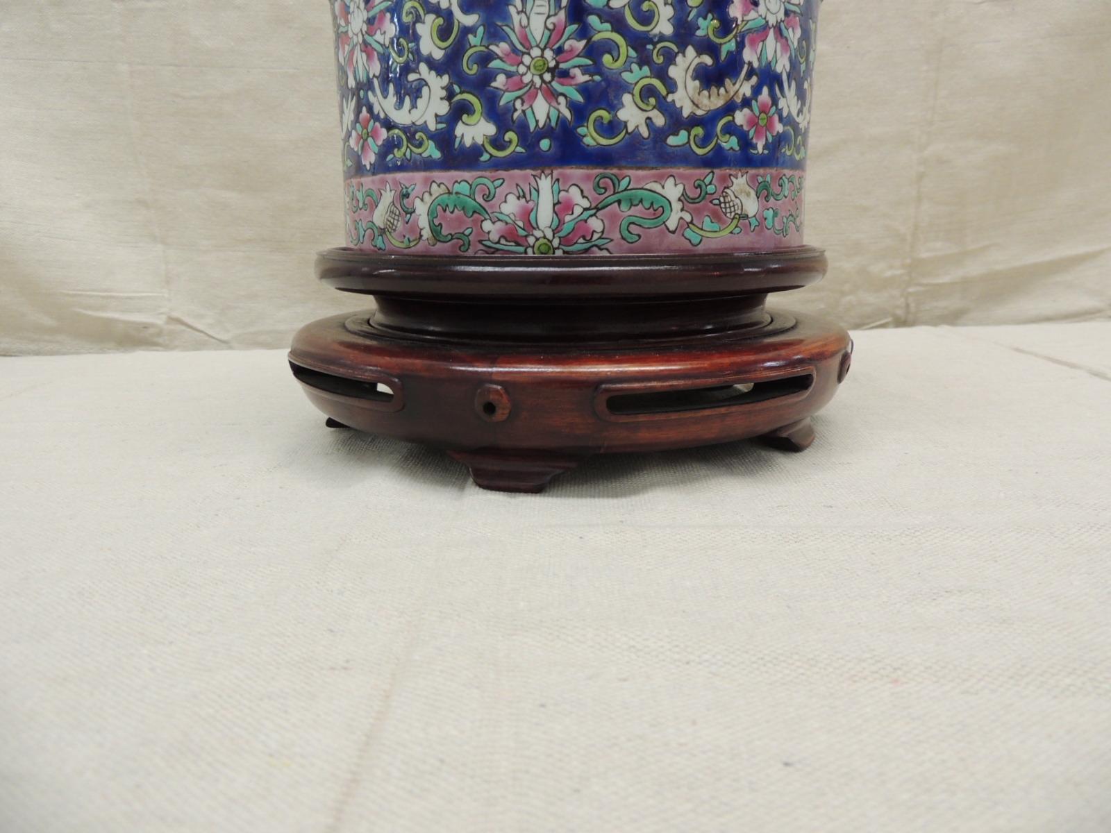 Chinois Vintage Pink and Blue Chines Export Table Lamp with Double Base