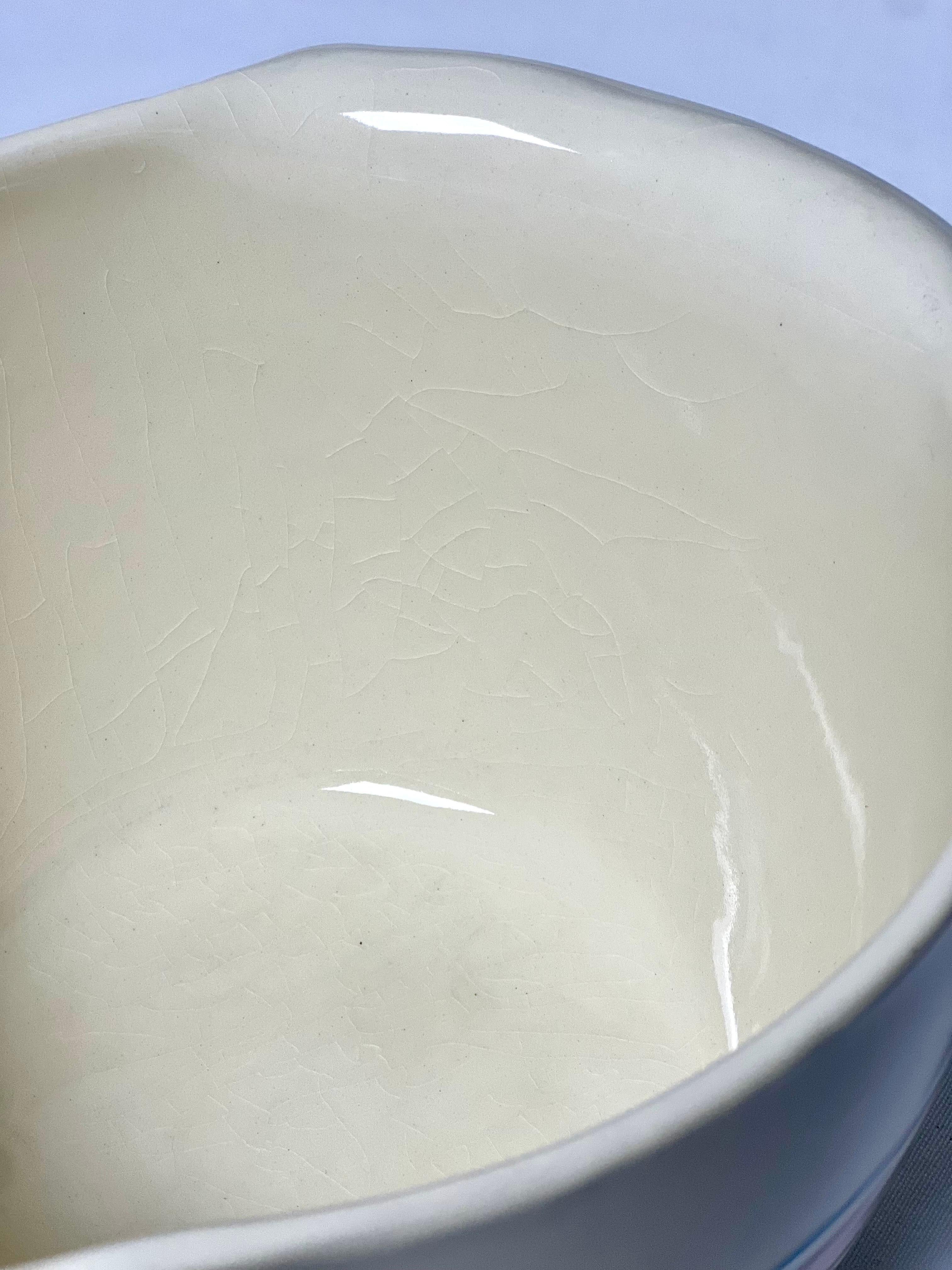 Bols mixtes roses et bleus vintage de McCoy Pottery, lot de 2 en vente 7