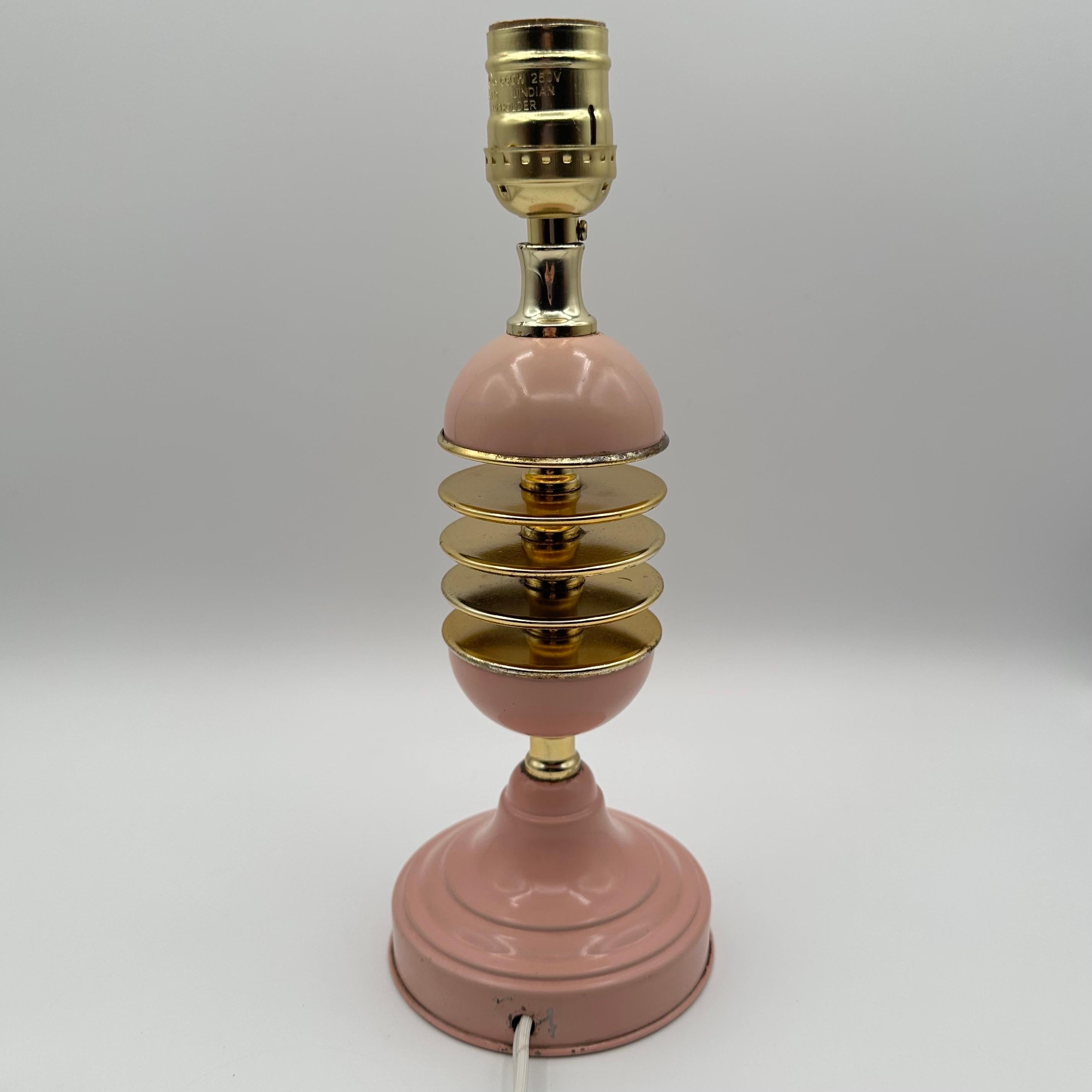 Mid-Century Modern Vintage Pink and Brass Table Lamp with Round Floating Disc Body For Sale