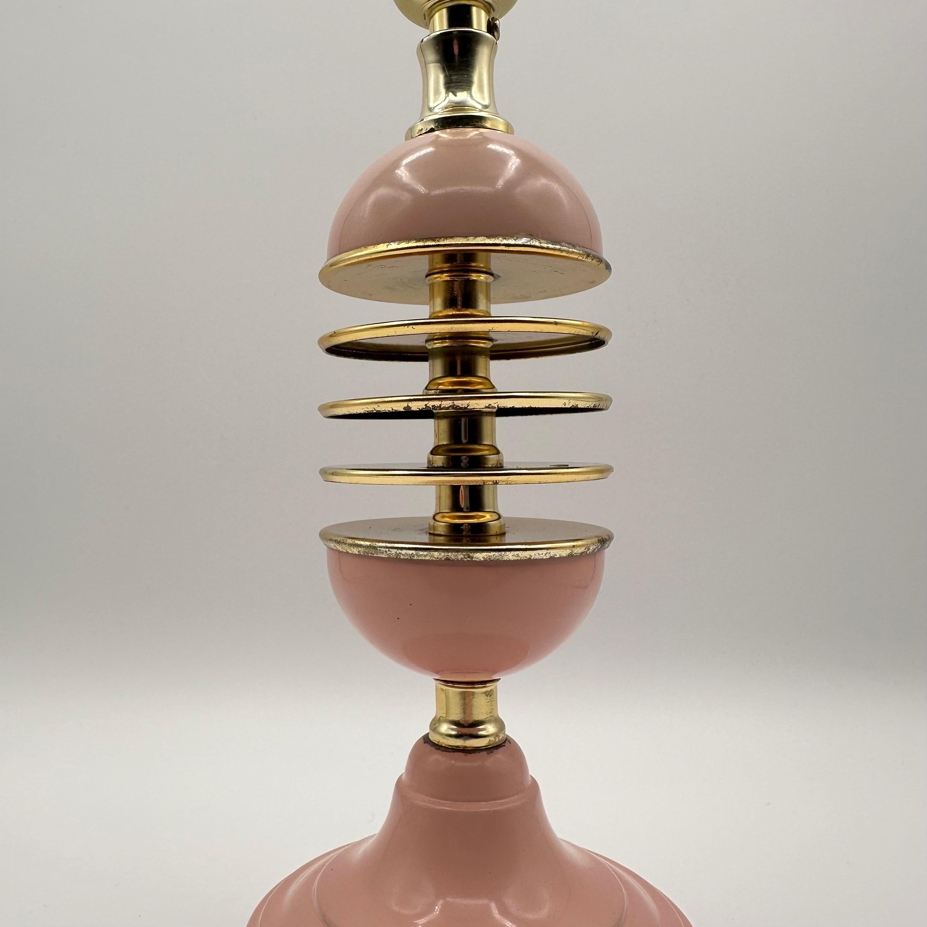 Vintage Pink and Brass Table Lamp with Round Floating Disc Body In Fair Condition For Sale In Amityville, NY