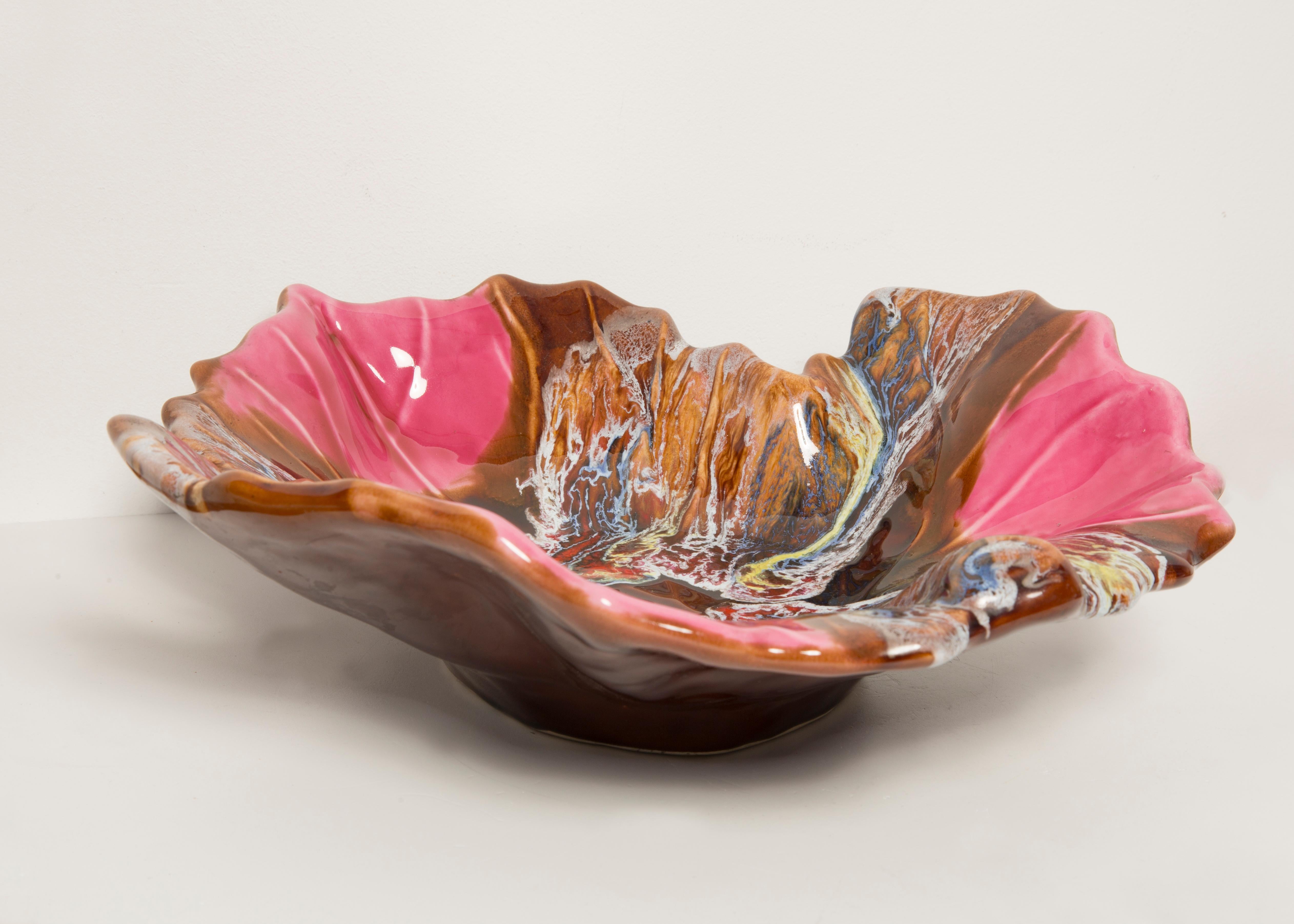 20th Century Vintage Pink and Brown Decorative Glass Leaf Plate, Italy, 1960s For Sale