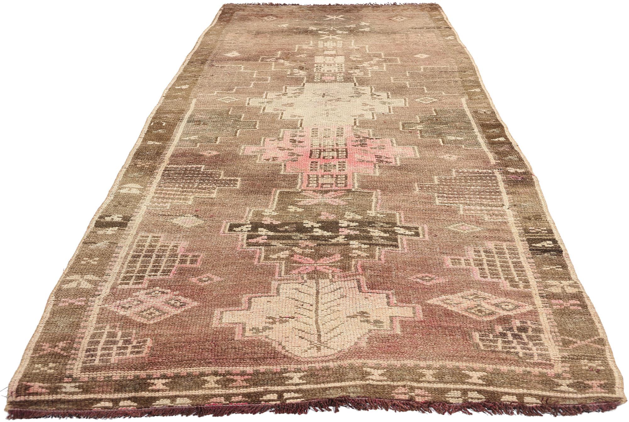 Oushak Tapis turc Kars vintage rose et Brown en vente