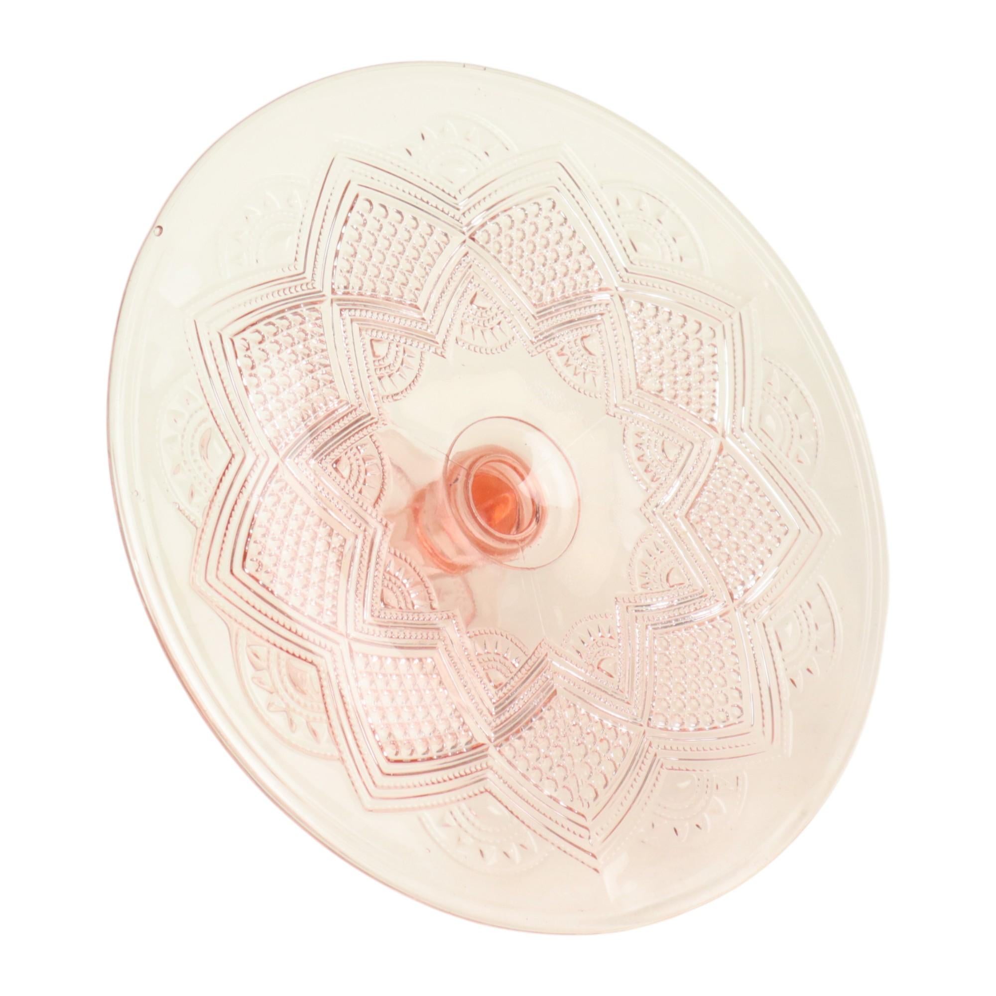Vintage Pink Cake Stand Star Motif Depression Glass 32cm In Good Condition For Sale In Poperinge, BE