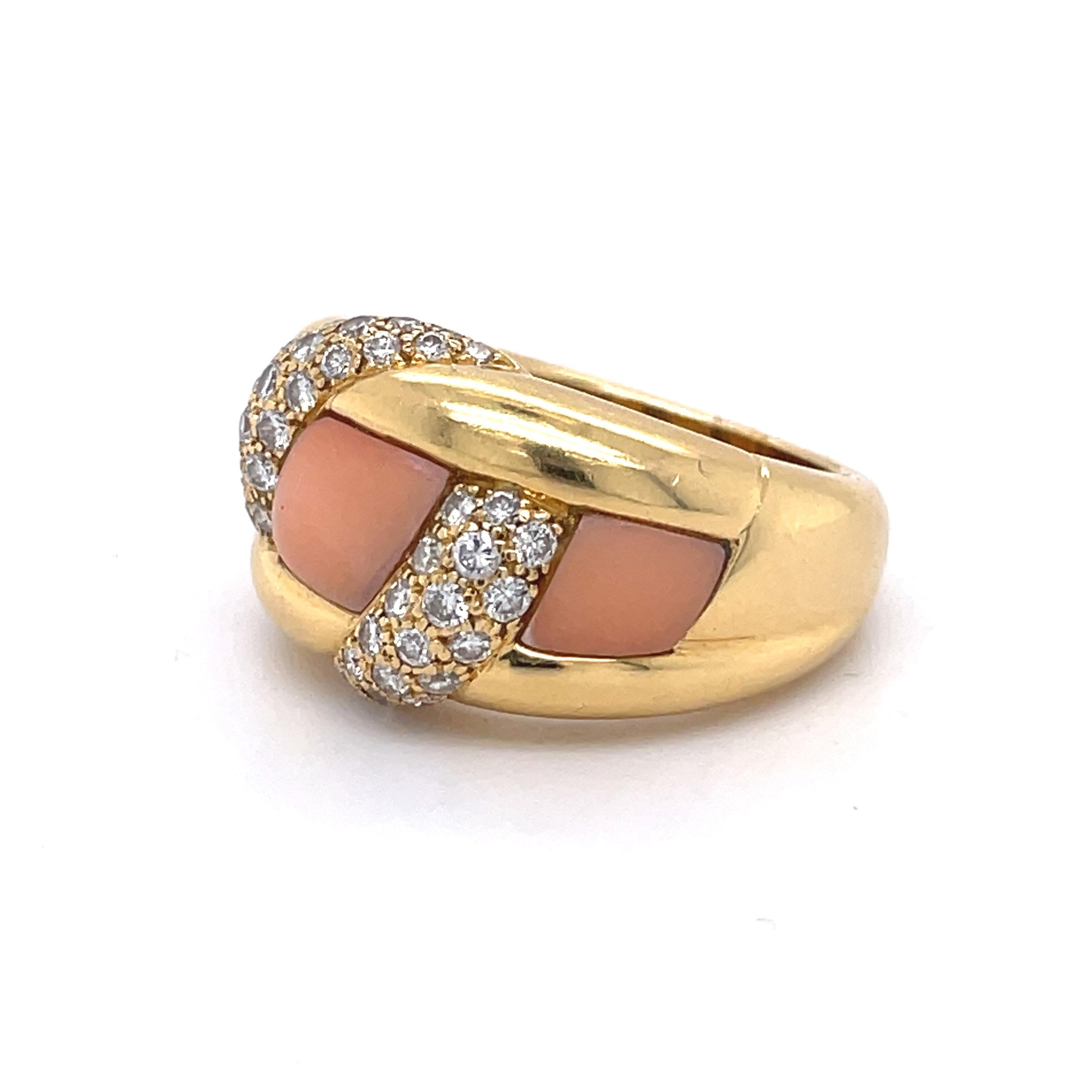 Vintage Pink Coral Ring - 18K yellow gold, 0.5CT Diamonds, Cocktail ring For Sale 2