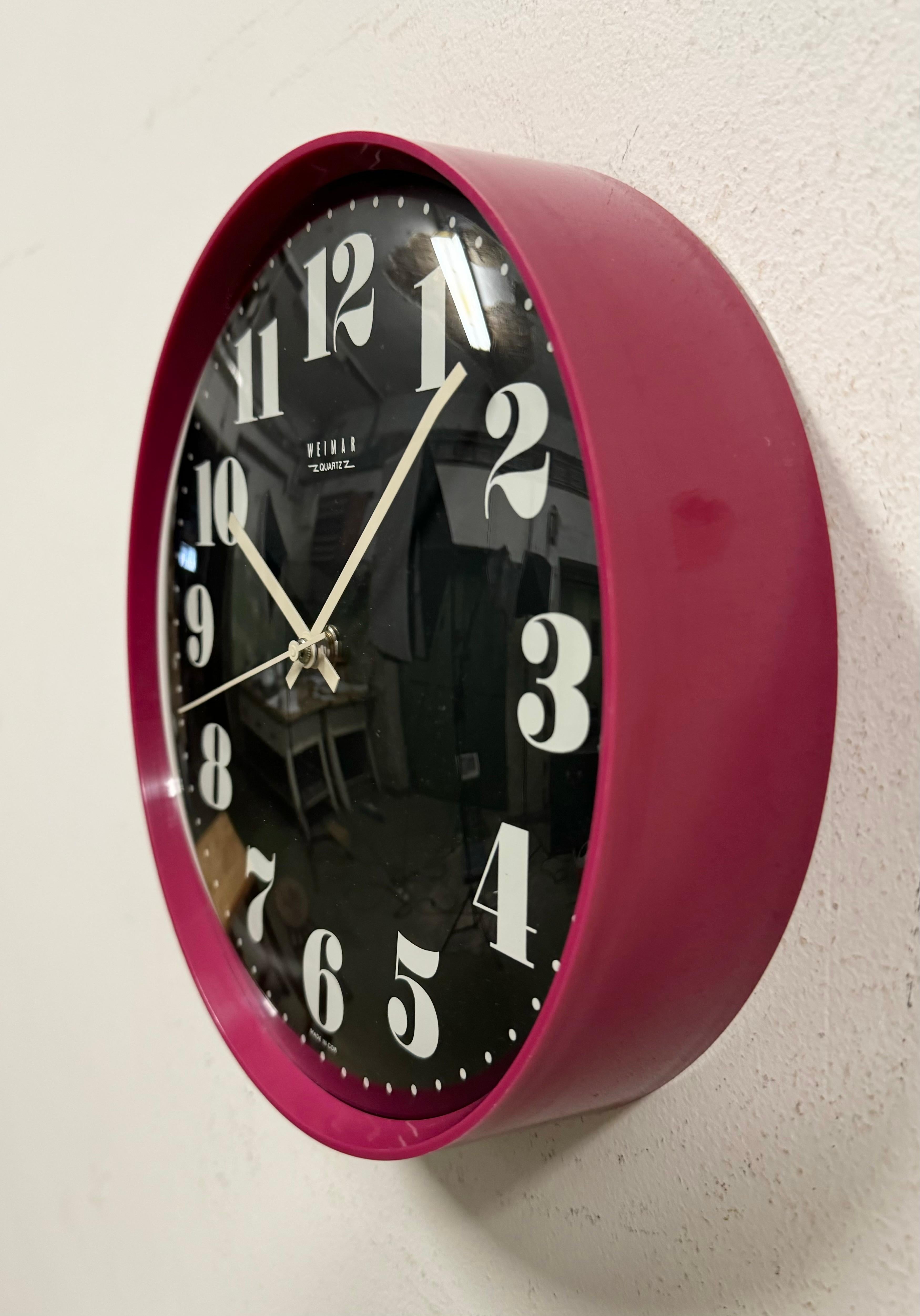 Vintage Pink East German Bakelite Wall Clock from Weimar, 1980s In Good Condition For Sale In Kojetice, CZ
