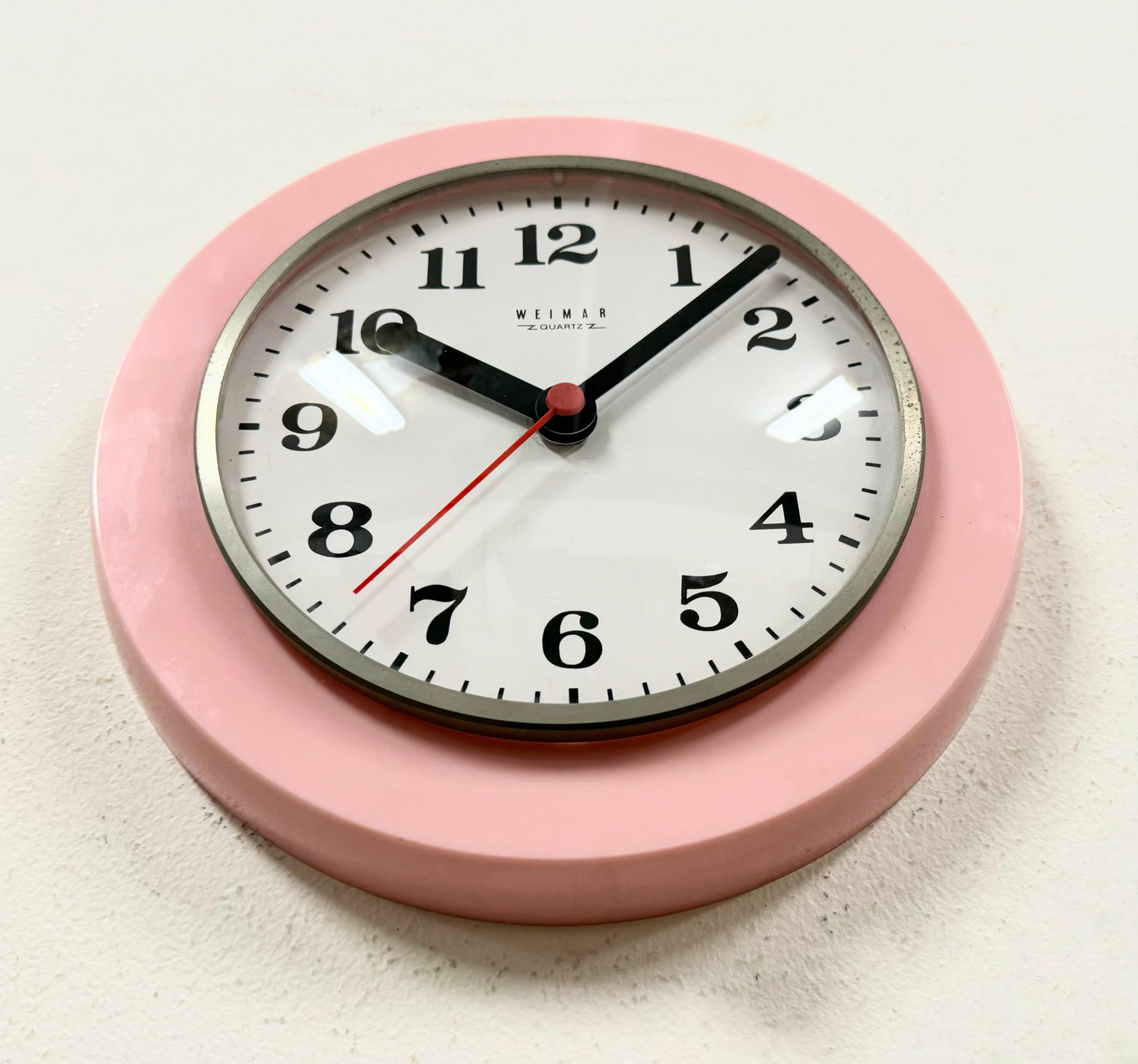 Vintage Pink East German Bakelite Wall Clock from Weimar, 1980s For Sale 1