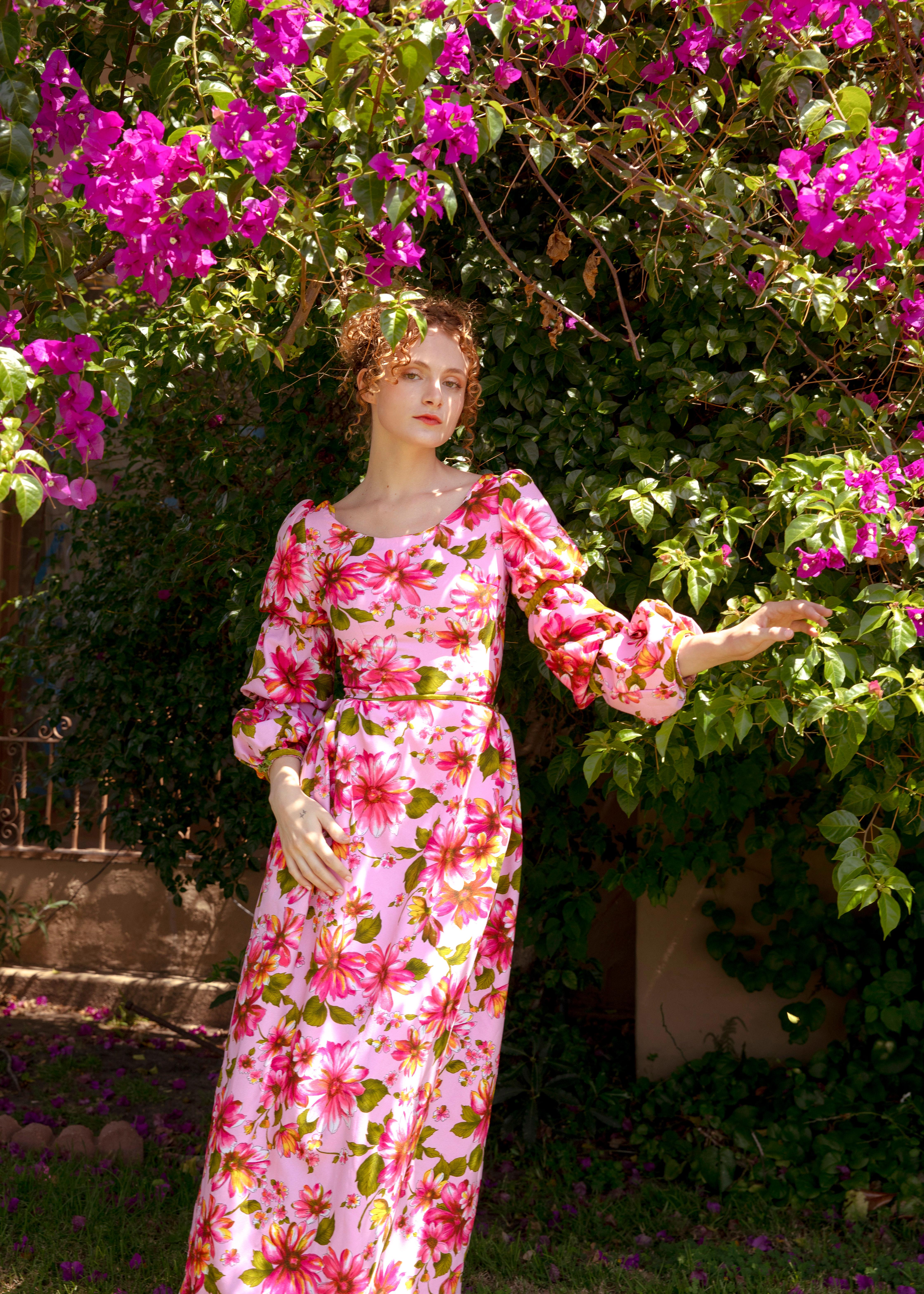 Vintage Pink Floral Ruched Sleeve Dress with Velvet Trim 6