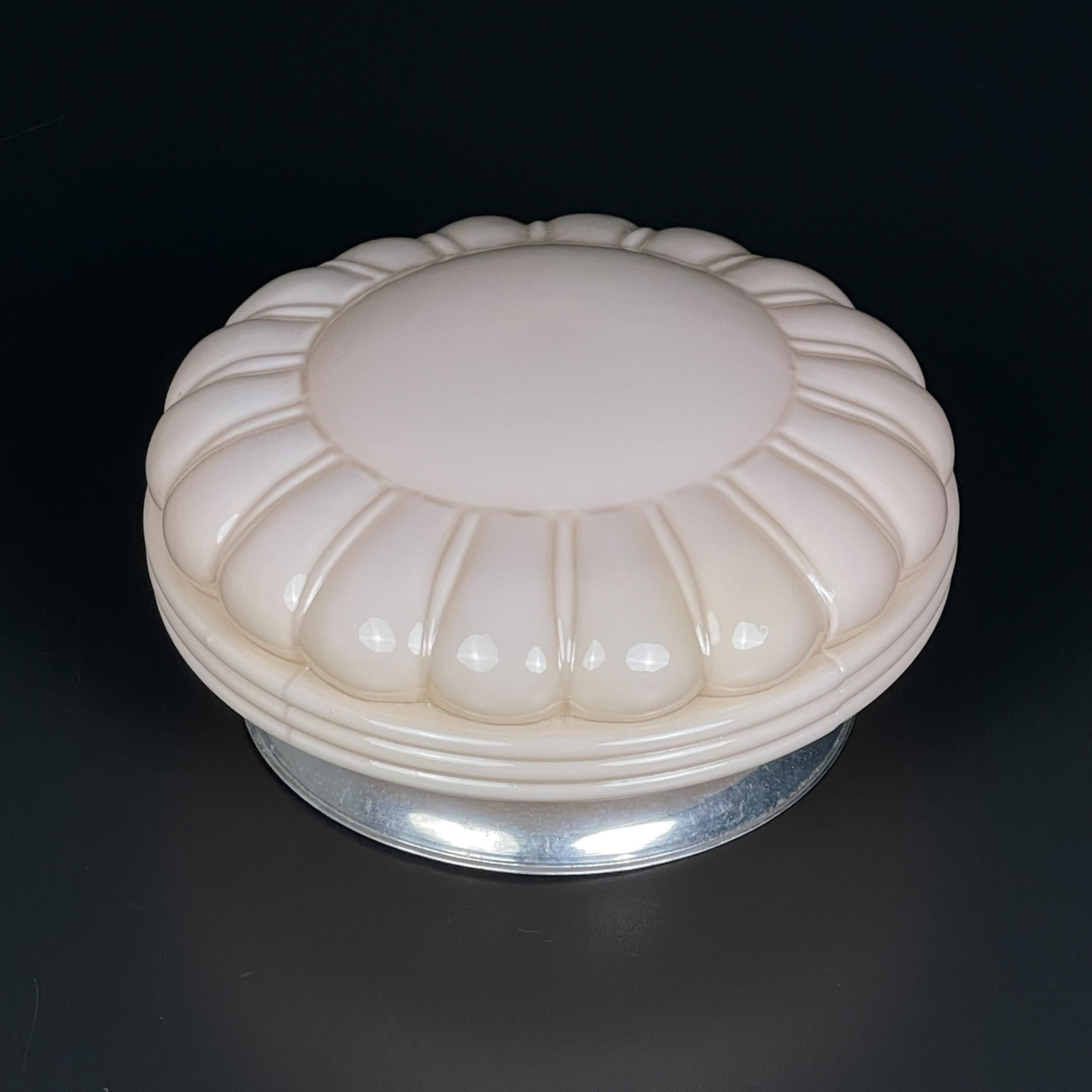 Lampada da soffitto in vetro rosa d'epoca, Italia anni '50 in vendita 2