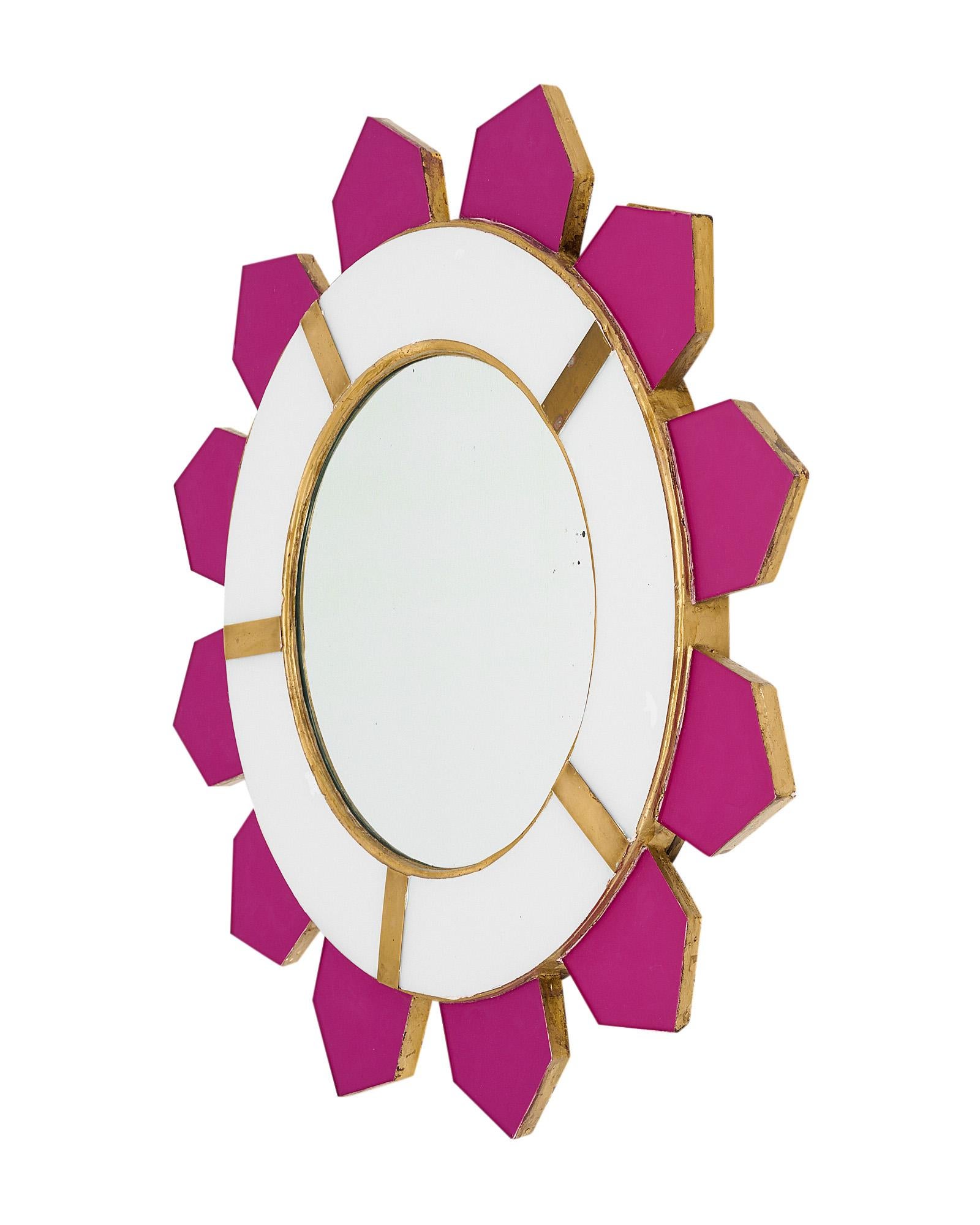 Français Miroir vintage en verre rose en forme de soleil