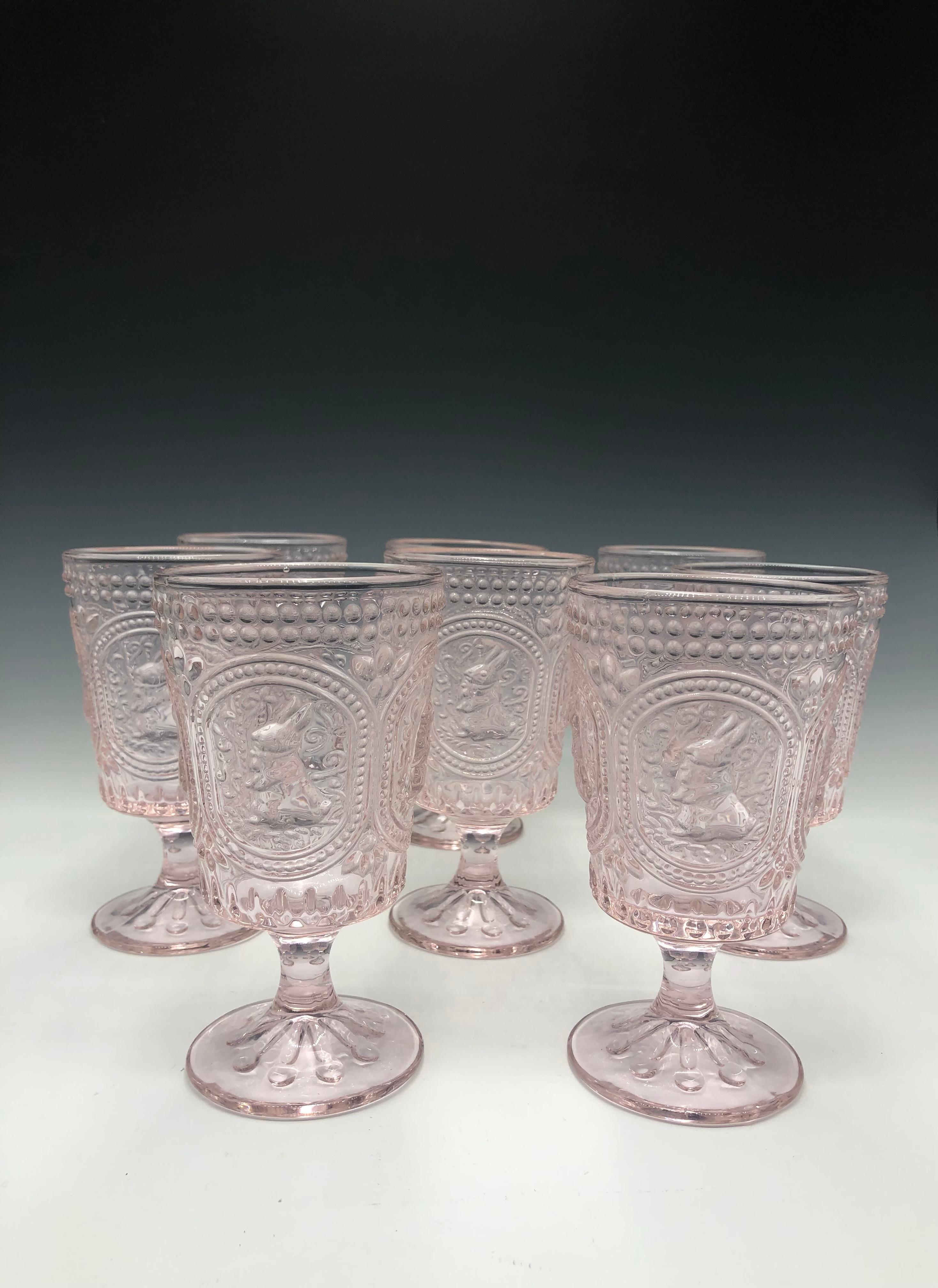 Juego de 8 copas de agua o vino con pedestal de vidrio vintage rosa Hobnail Bunny Estadounidense en venta