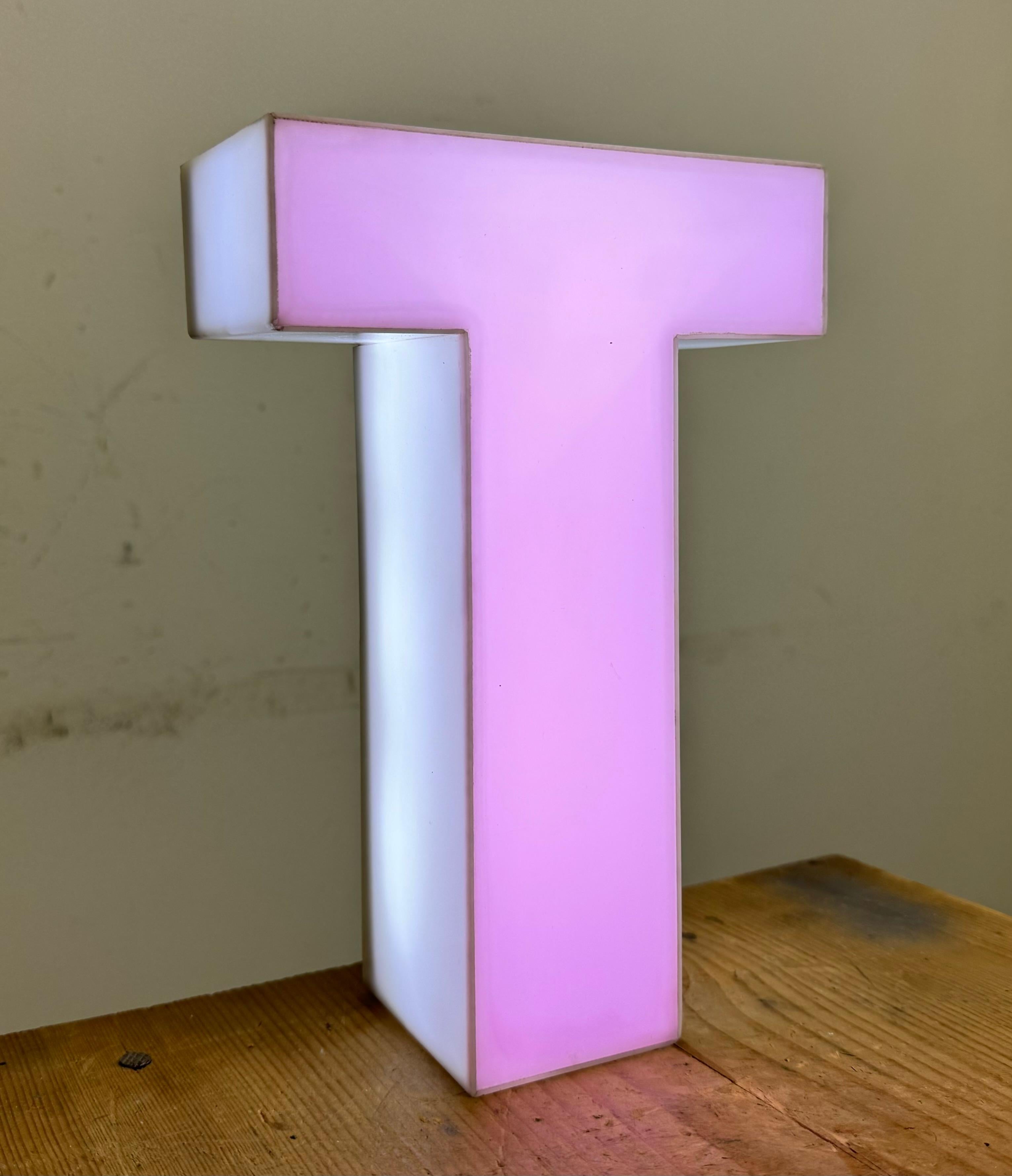 Vintage Pink Illuminated Letter T , 1970s For Sale 6