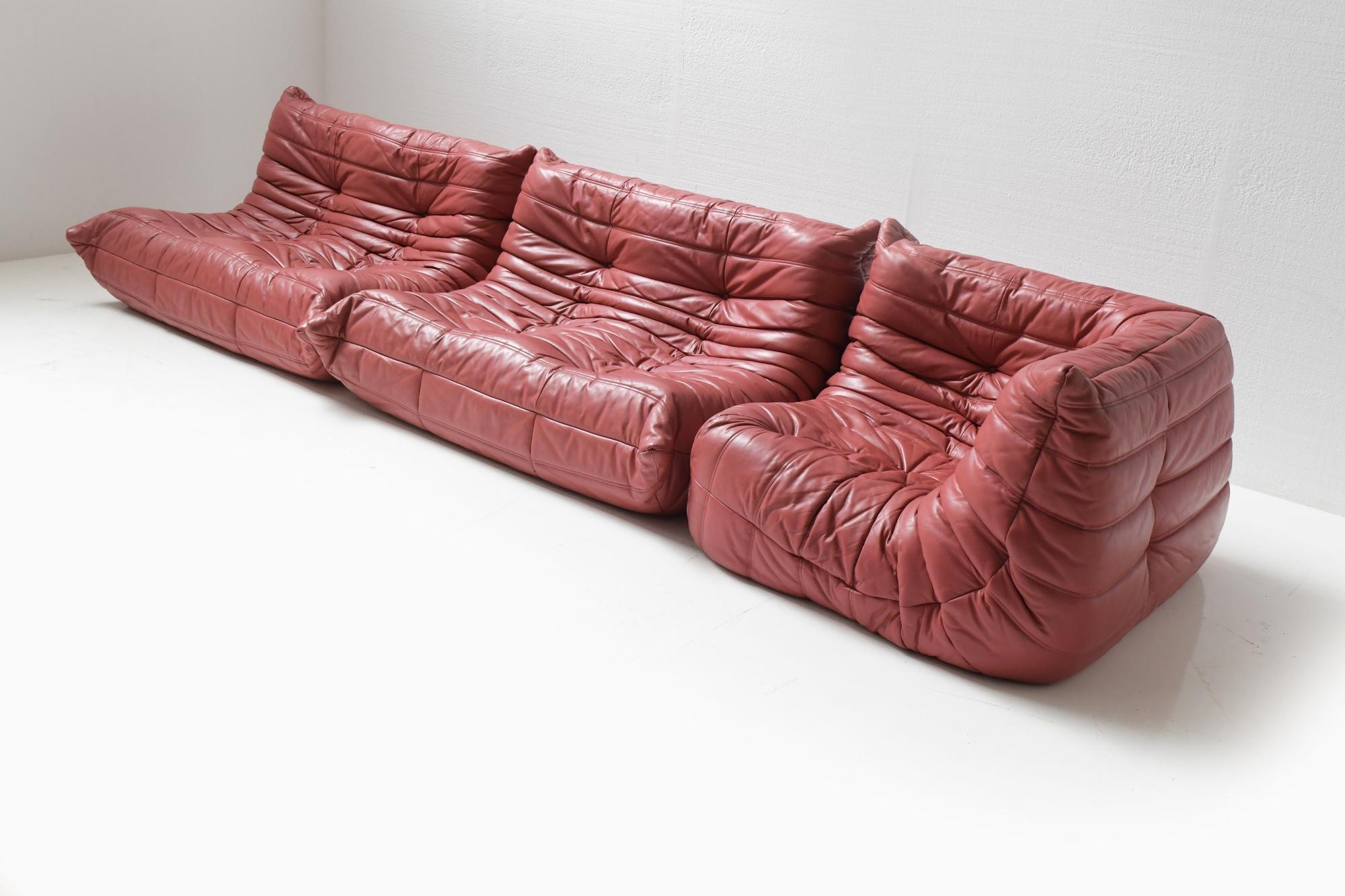 Mid-Century Modern Vintage Pink Leather Togo by Michel Ducaroy for Ligne Roset France