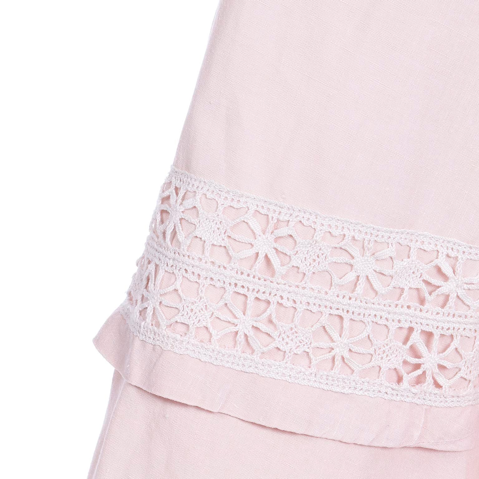Vintage Pink Linen Edwardian Long Dress With White Lace Trim For Sale 4