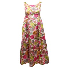 Bata vintage de jacquard floral rosa y multicolor Jean Louis de los años 60