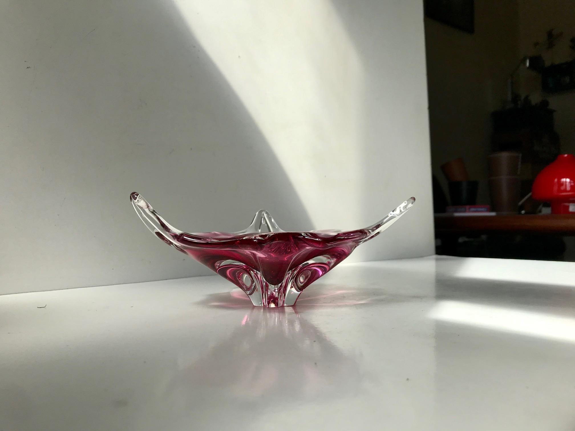 Mid-Century Modern Vintage Pink Murano Bowl from Seguso, 1960s For Sale