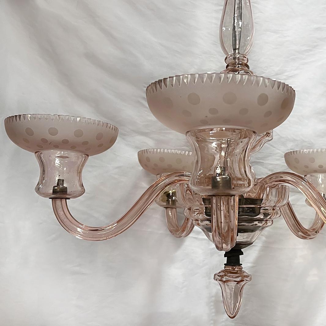 Lampadario vintage rosa di Murano In condizioni buone in vendita a New York, NY
