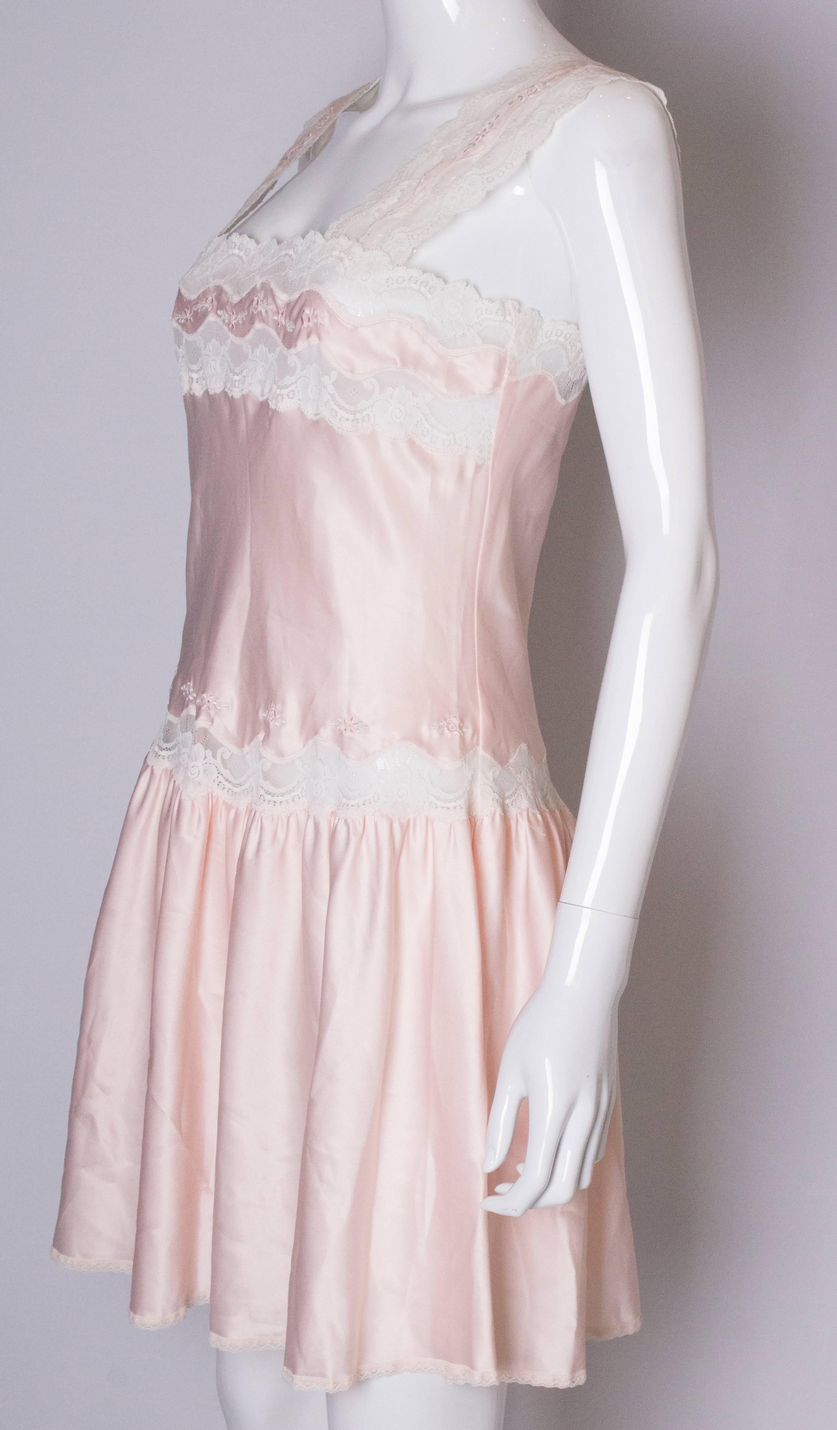 Vintage Pink Nightdress /Dress with Lace Detail In Good Condition In London, GB