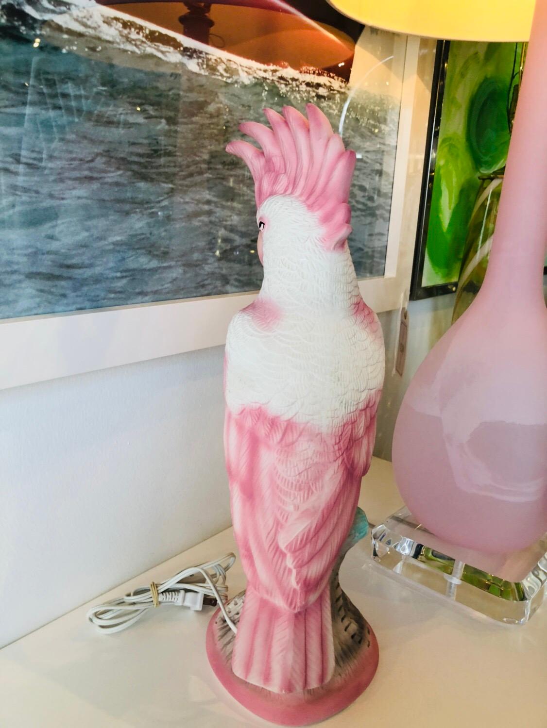 Hollywood Regency Vintage Pink Parrot Cockatoo Bird Tropical Palm Beach Table Lamp Nightlight 