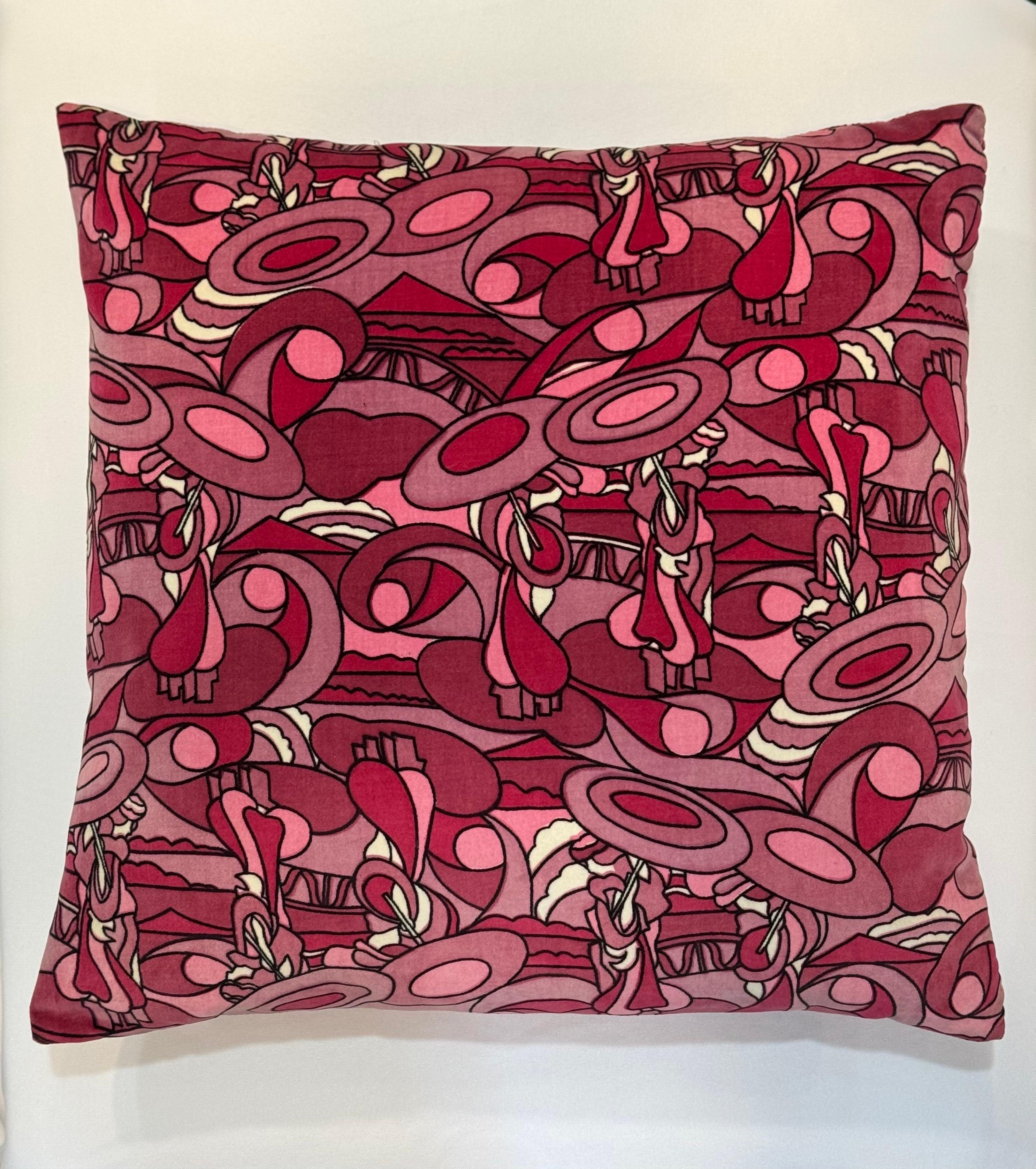 Italiano Cuscino in velluto psichedelico rosa vintage in stile Pucci in vendita
