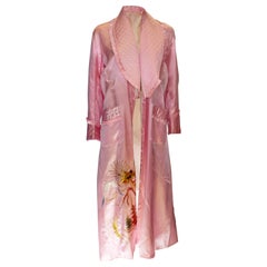 Retro Pink Robe with Quilted Collar and Pockets.