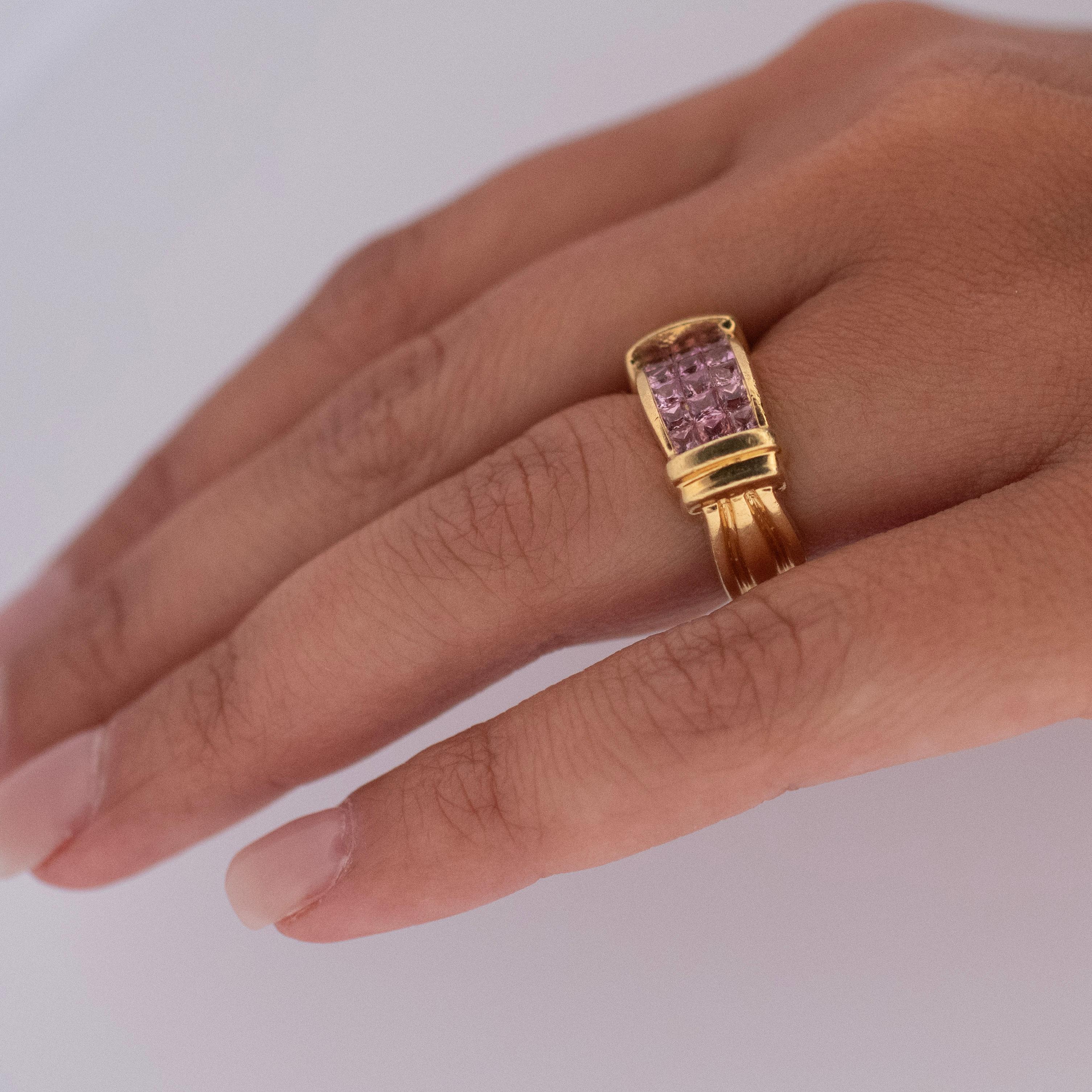 Vintage  Pink Sapphire 18K Yellow Gold Invisible Set Princess Cut Ring For Sale 3