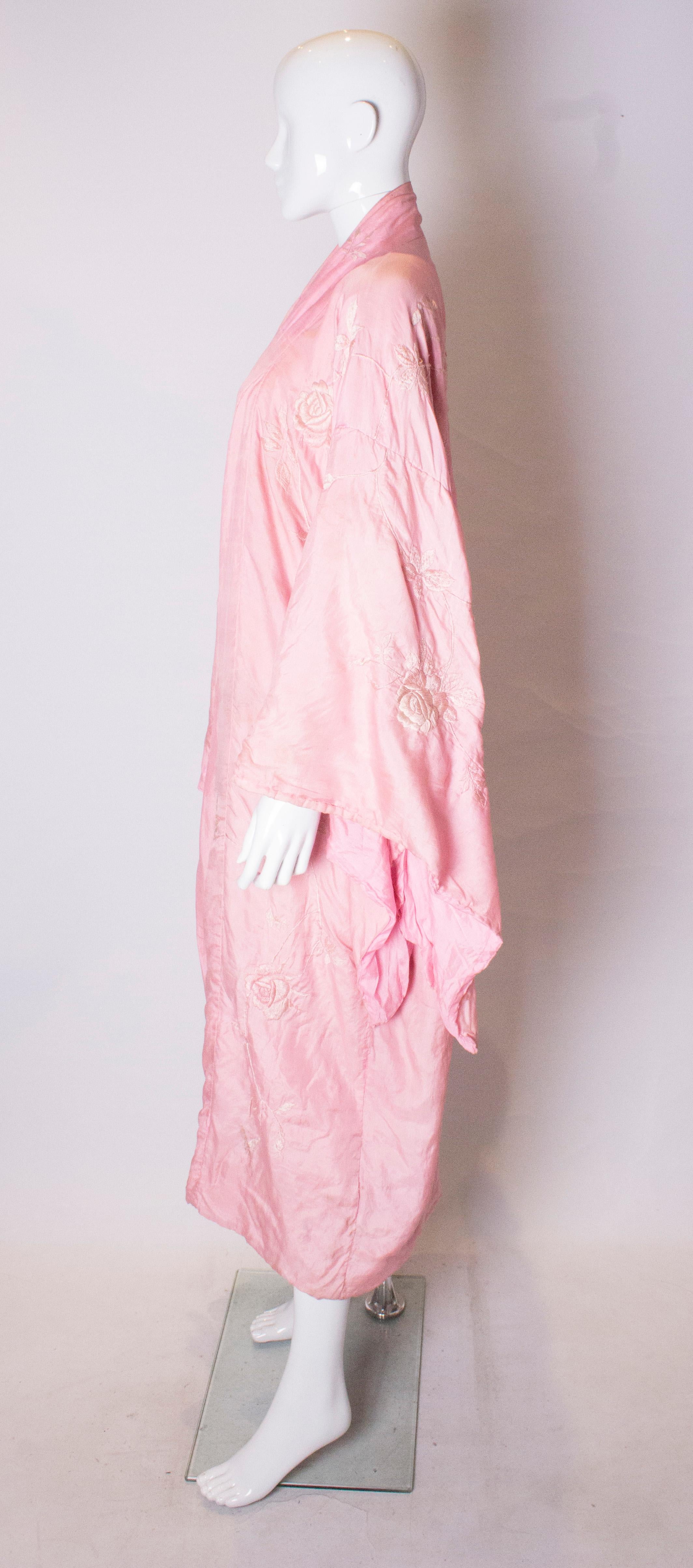 Women's Vintage Pink Silk Kimono