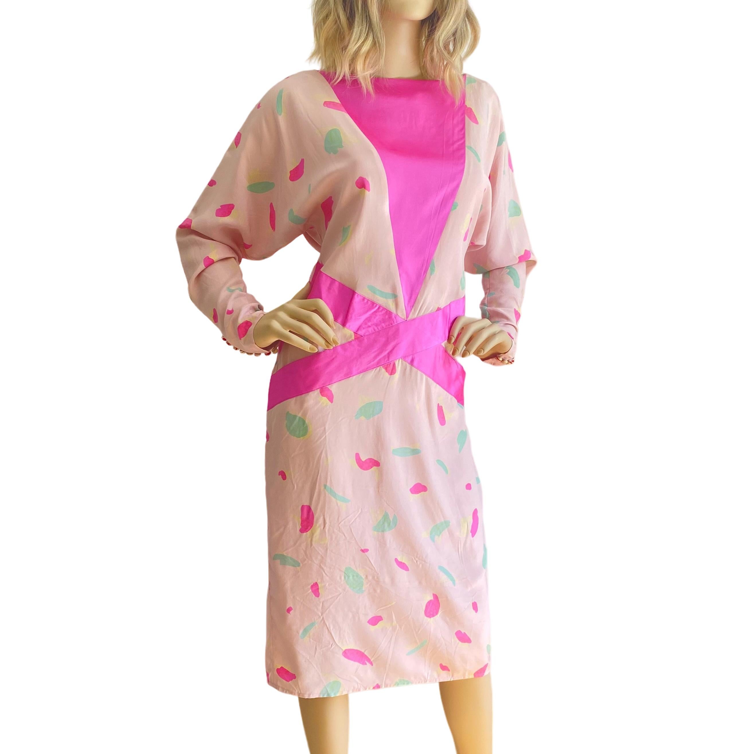 Women's Vintage Pink Silk Print Dress with Pockets - Flora Kung  For Sale
