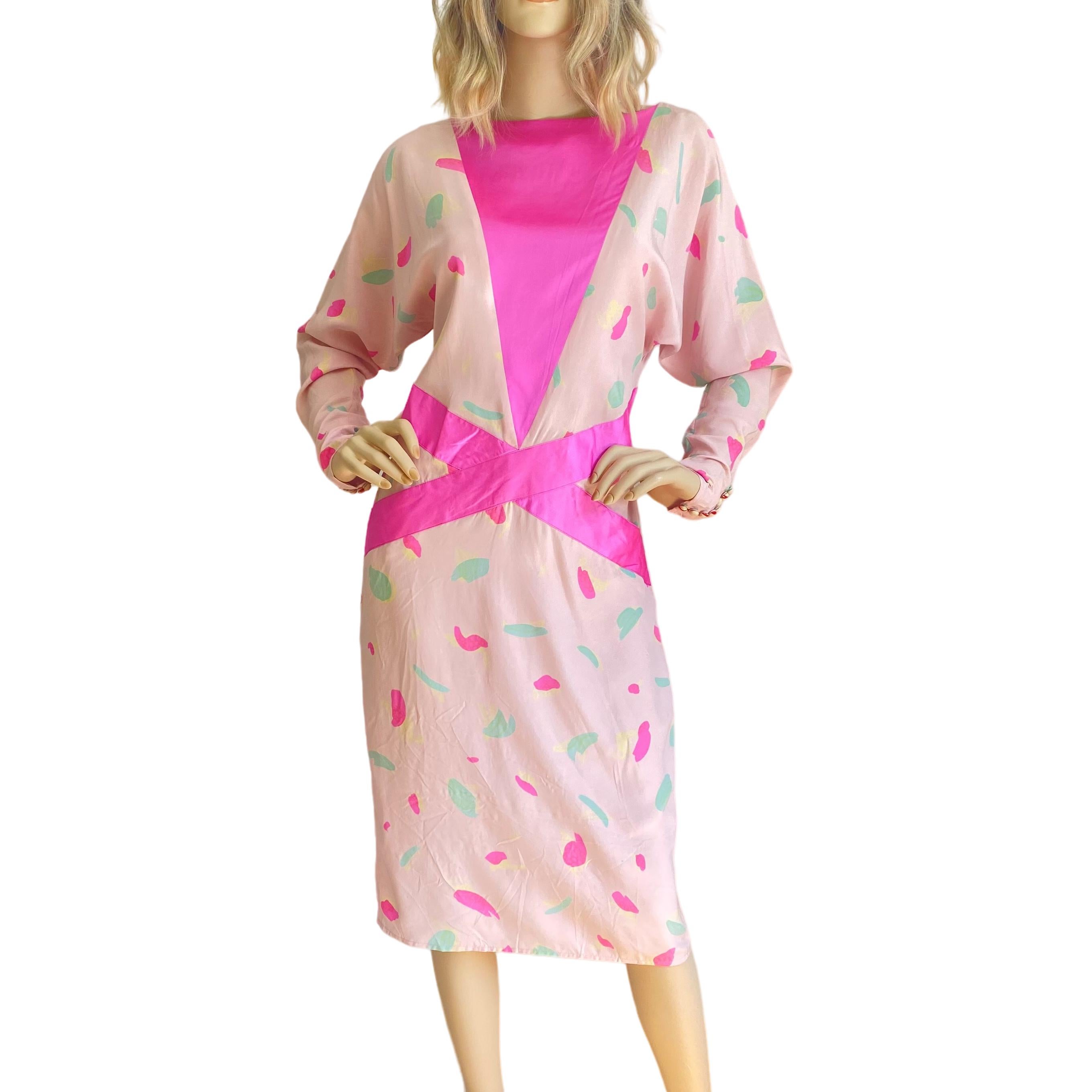 Vintage Pink Silk Print Dress with Pockets - Flora Kung  For Sale 2