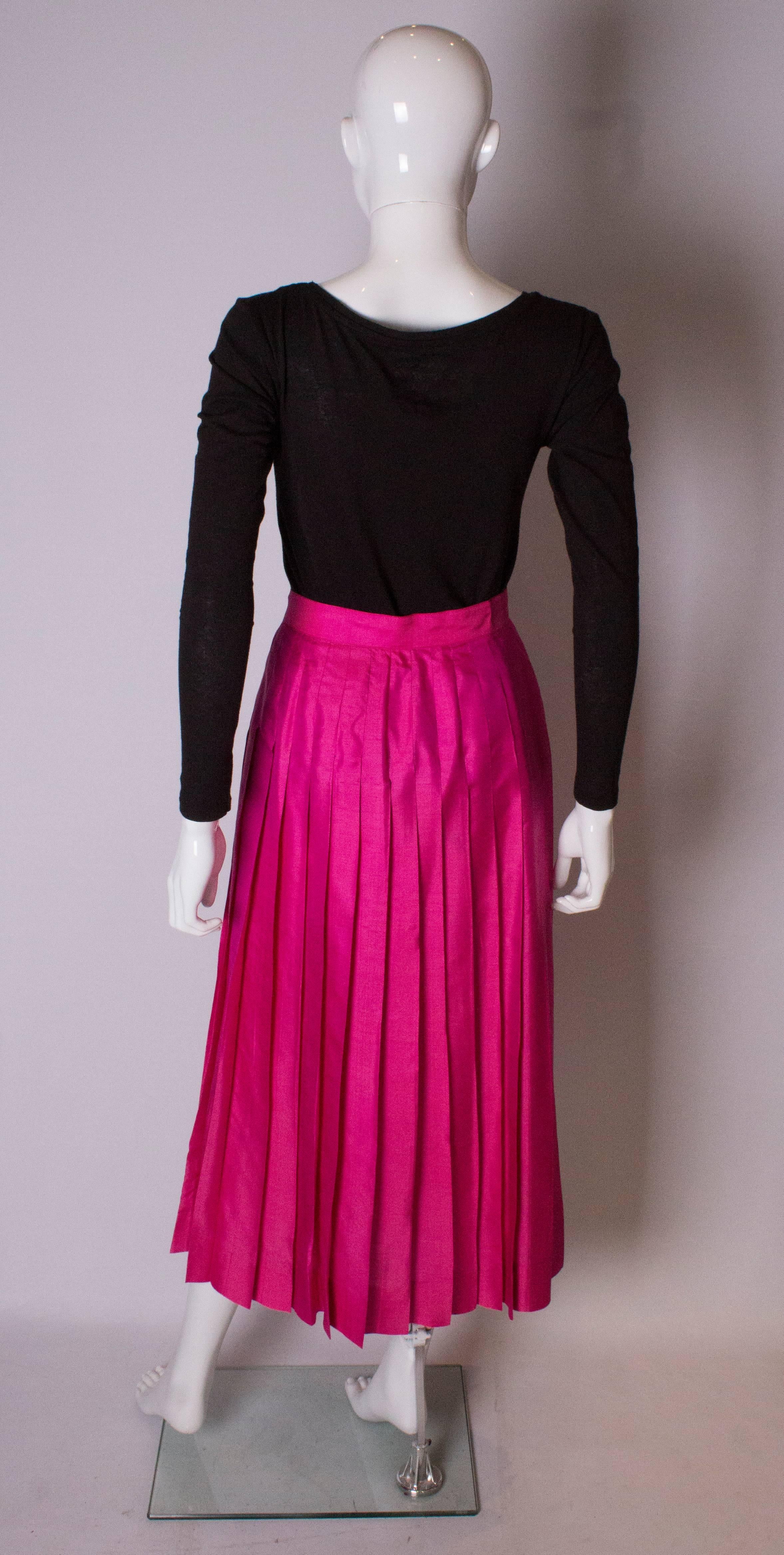 A Vintage 1970s silk high waisted pleated day skirt 2