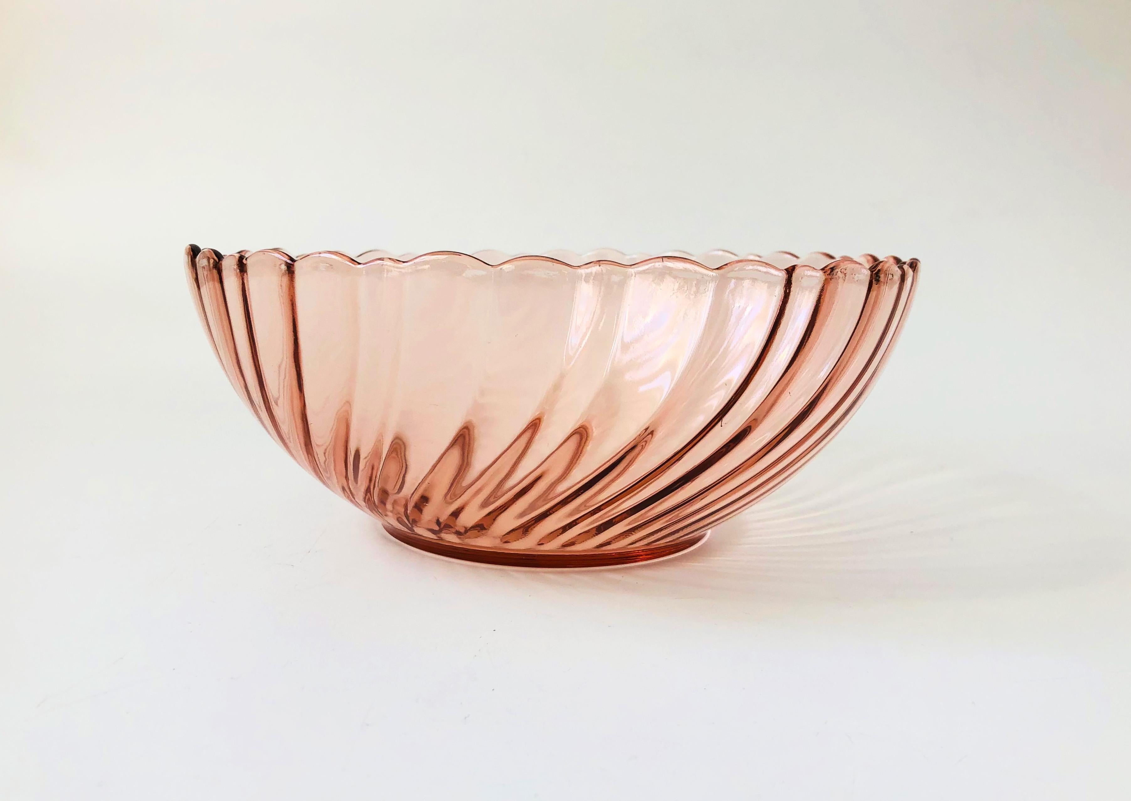 arcoroc france pink bowl