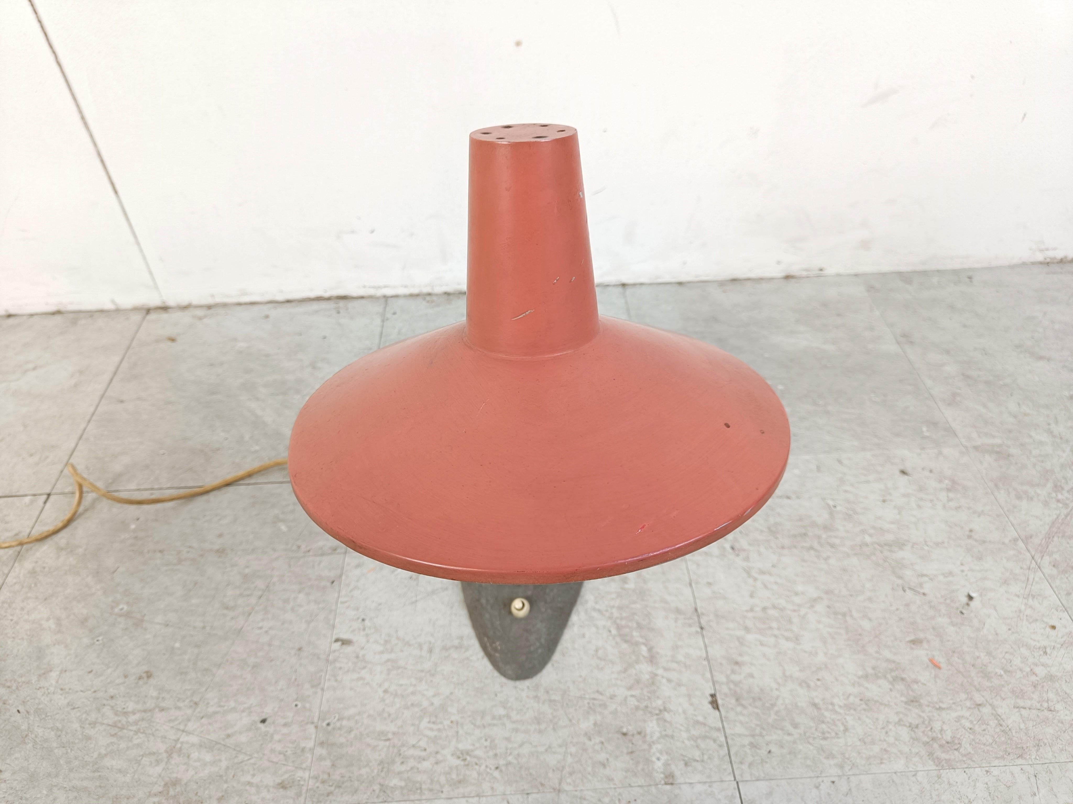 Lampada da tavolo rosa vintage, anni '50 In condizioni buone a Leuven, Vlaams Gewest