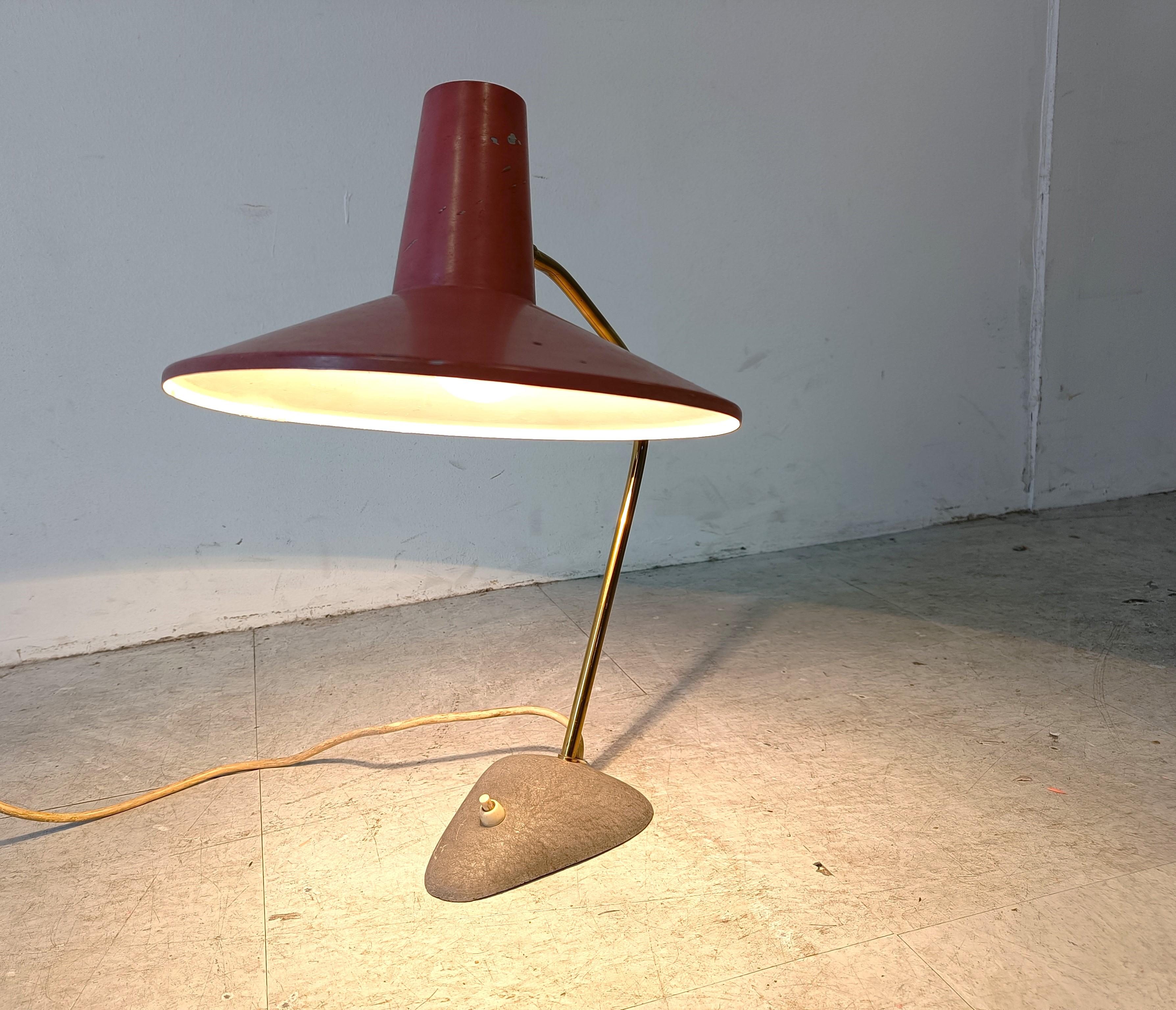 Lampada da tavolo rosa vintage, anni '50 2