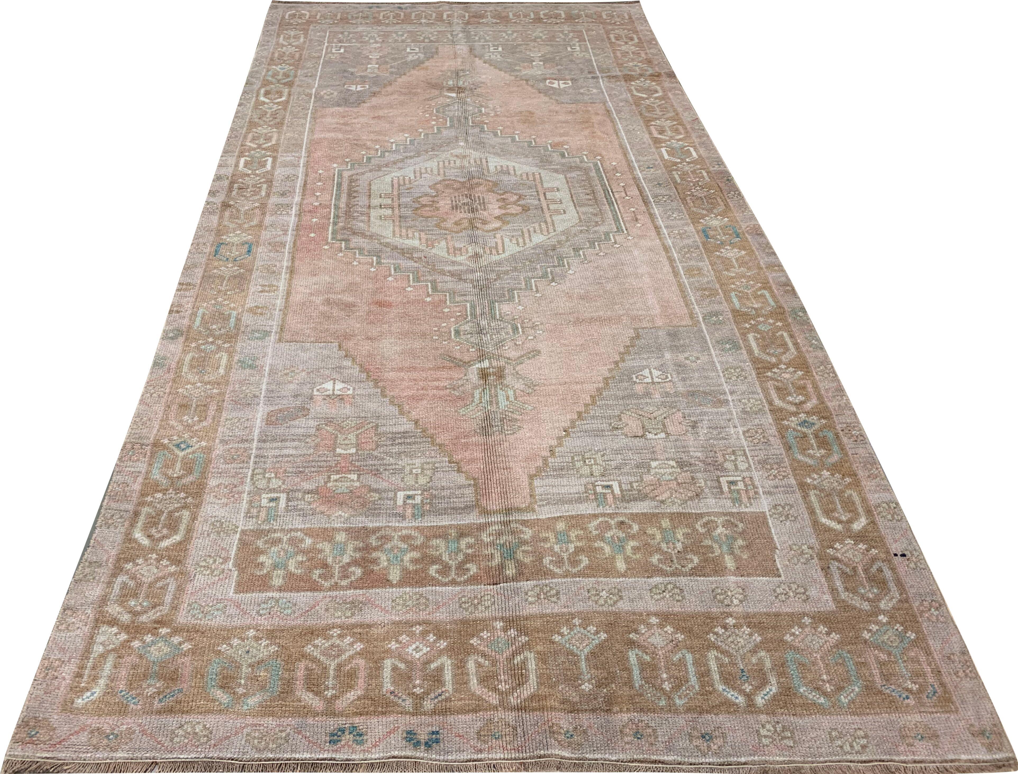 20th Century Vintage Pink Turkish Oushak Area Rug 4'5 x 8'4 For Sale