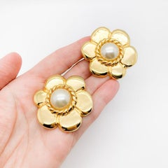 Vintage Pinky Paris Pearl & Gold Flower Earrings 1980s