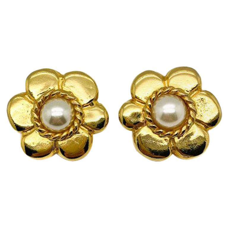 Vintage Pinky Paris Pearl & Gold Flower Earrings 1980s