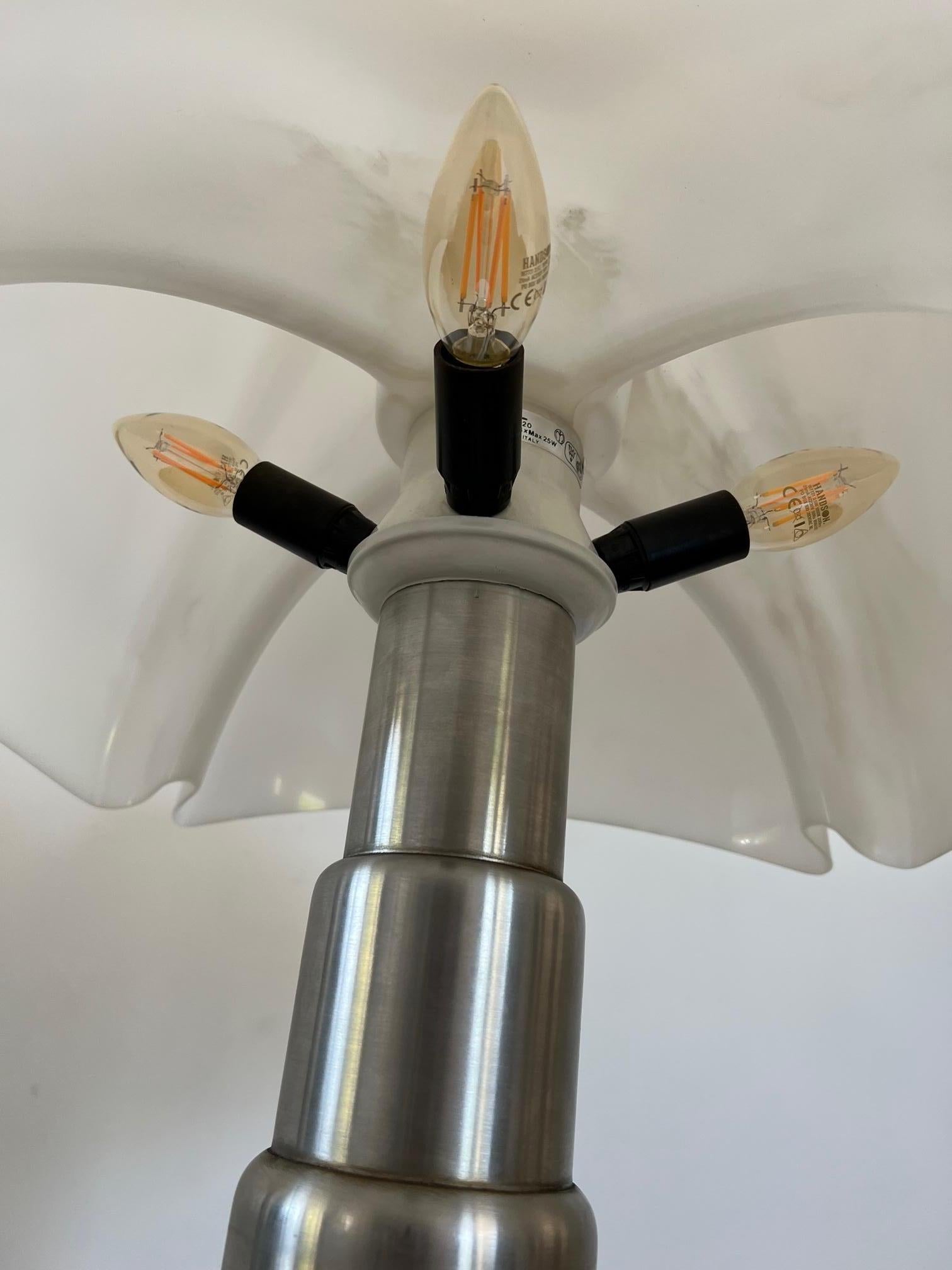 Pipistrello vintage 'Lámpara de mesa' Gae Aulenti / Martinelli Luce Probablemente años 70 6