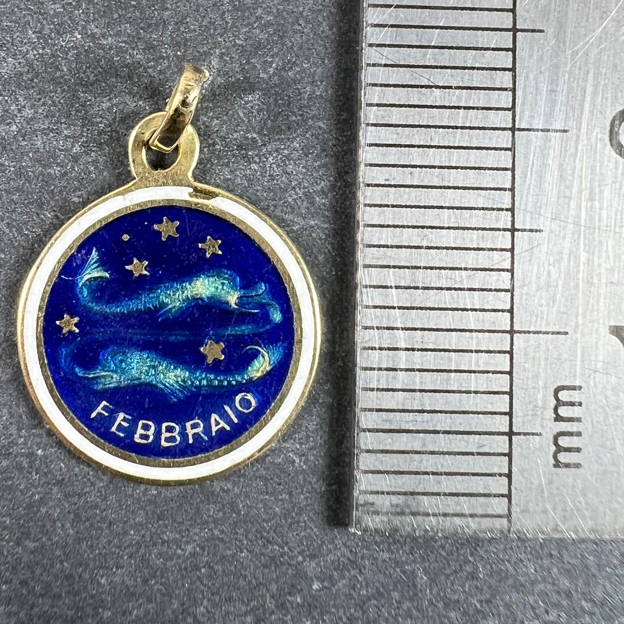 Vintage Pisces Starsign Zodiac 18K Yellow Gold Enamel Charm Medal Pendant For Sale 4